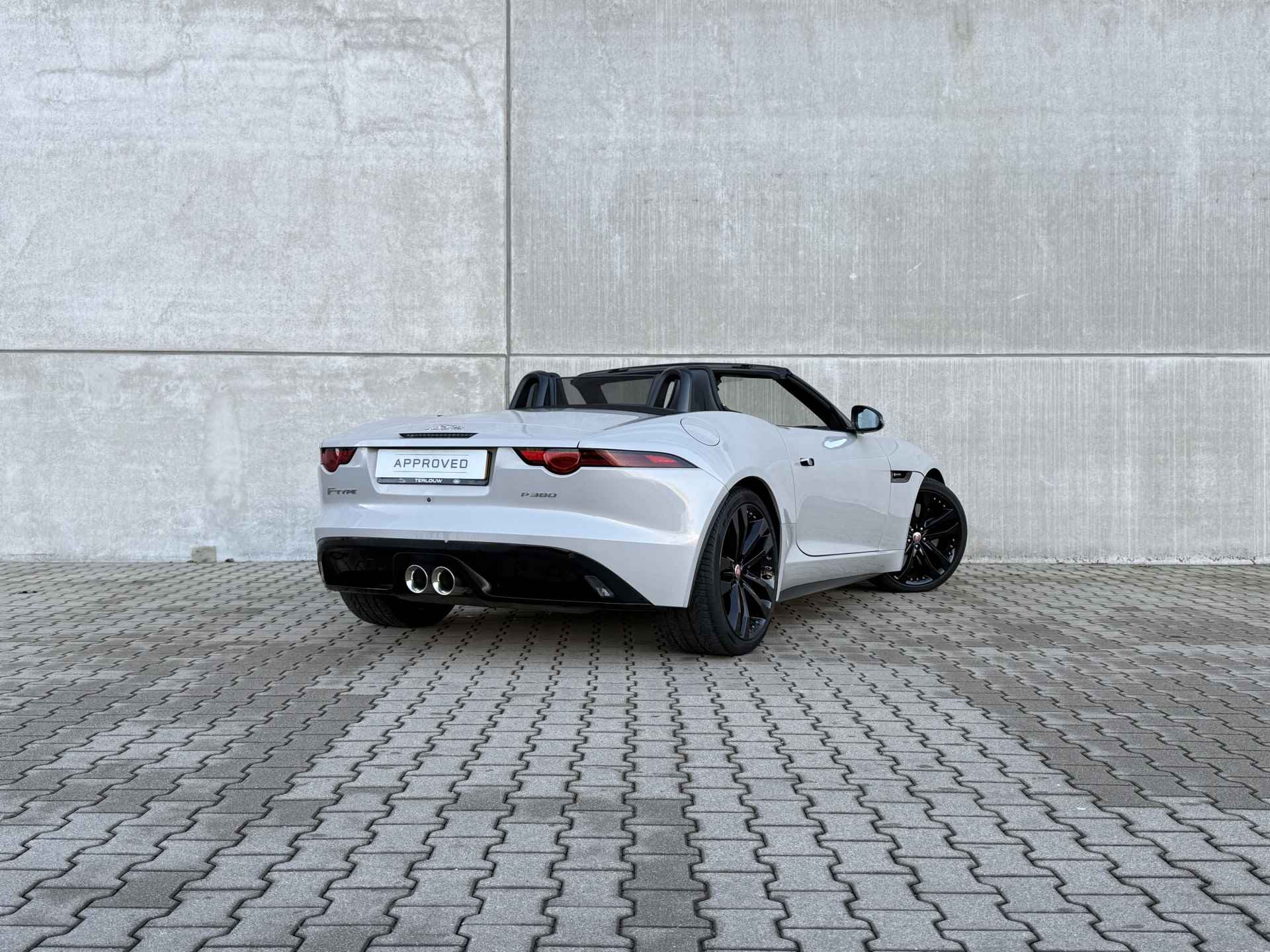 Jaguar F-Type 3.0 V6 RWD R-Dynamic Borasco Grey - 4/34