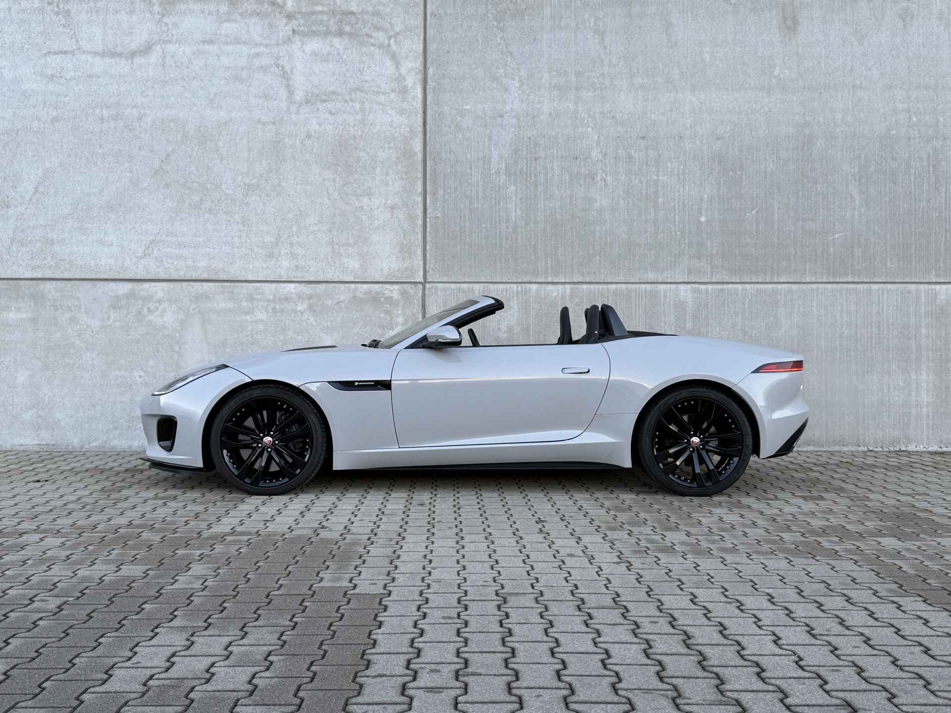 Jaguar F-Type 3.0 V6 RWD R-Dynamic Borasco Grey - 10/34