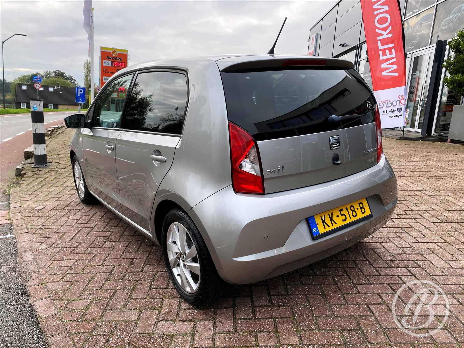 SEAT Mii 1.0 60pk Ecomotive 5D Sport Connect | navigatie, 15 inch velgen, airco, bluetooth, cruise control, radio met cd, elek. ramen en buitenspiegels - 4/54