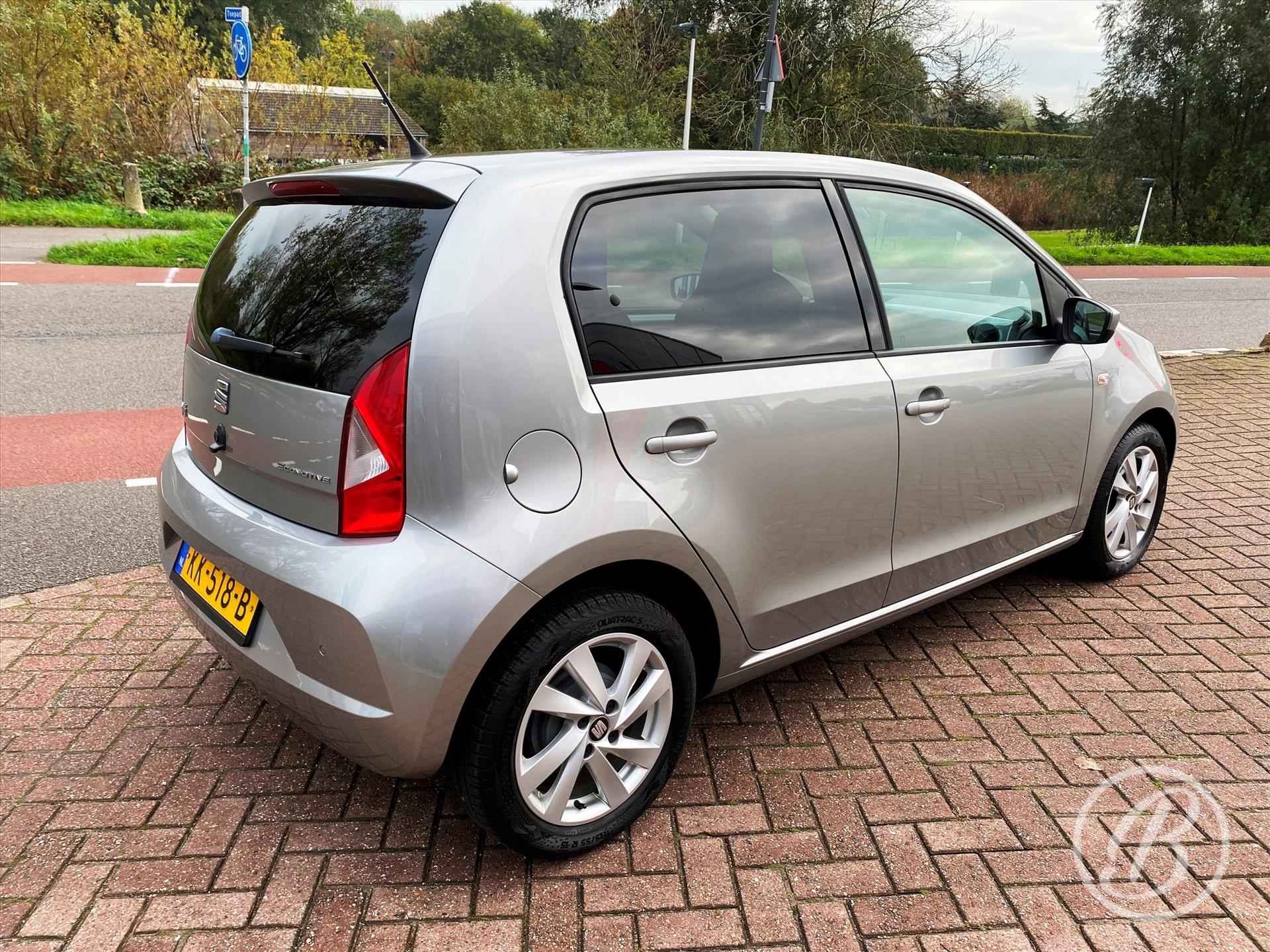 SEAT Mii 1.0 60pk Ecomotive 5D Sport Connect | navigatie, 15 inch velgen, airco, bluetooth, cruise control, radio met cd, elek. ramen en buitenspiegels - 5/54