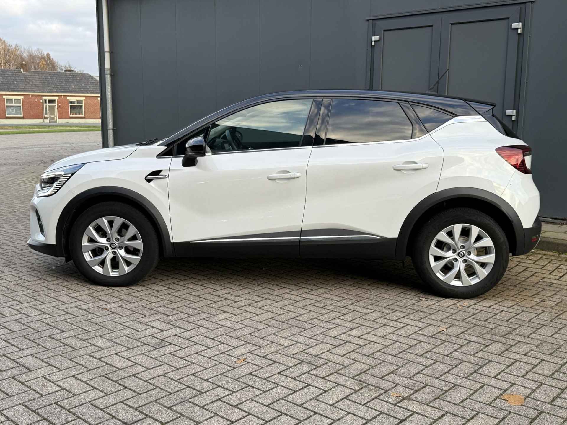 Renault Captur 1.3 TCe 140 Intens / Automaat / Navigatie / Climate Control / Camera / Cruise Control / Bluetooth / Keyless Entry&Go / Sensoren voor en achter - 9/40