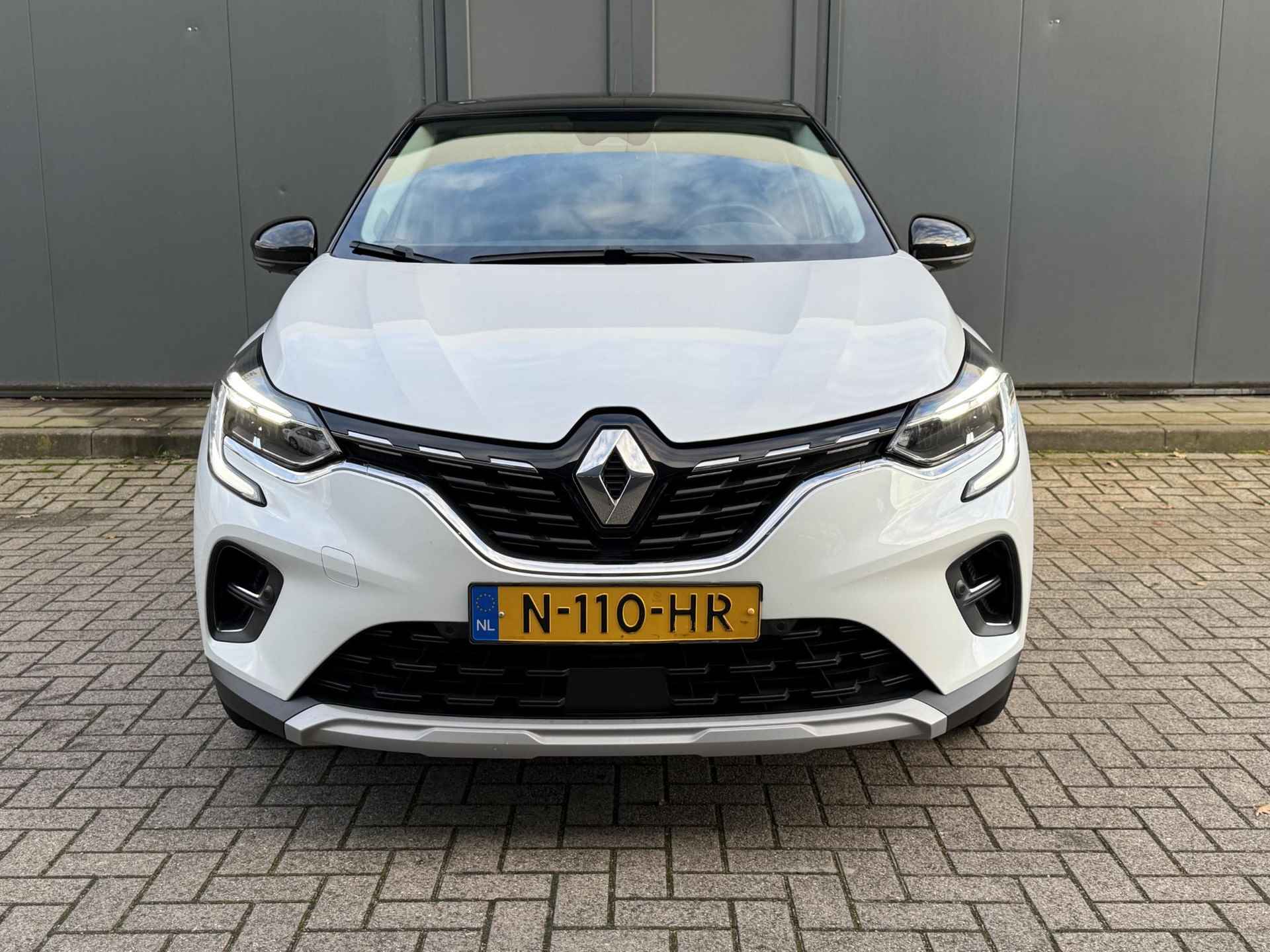 Renault Captur 1.3 TCe 140 Intens / Automaat / Navigatie / Climate Control / Camera / Cruise Control / Bluetooth / Keyless Entry&Go / Sensoren voor en achter - 38/40