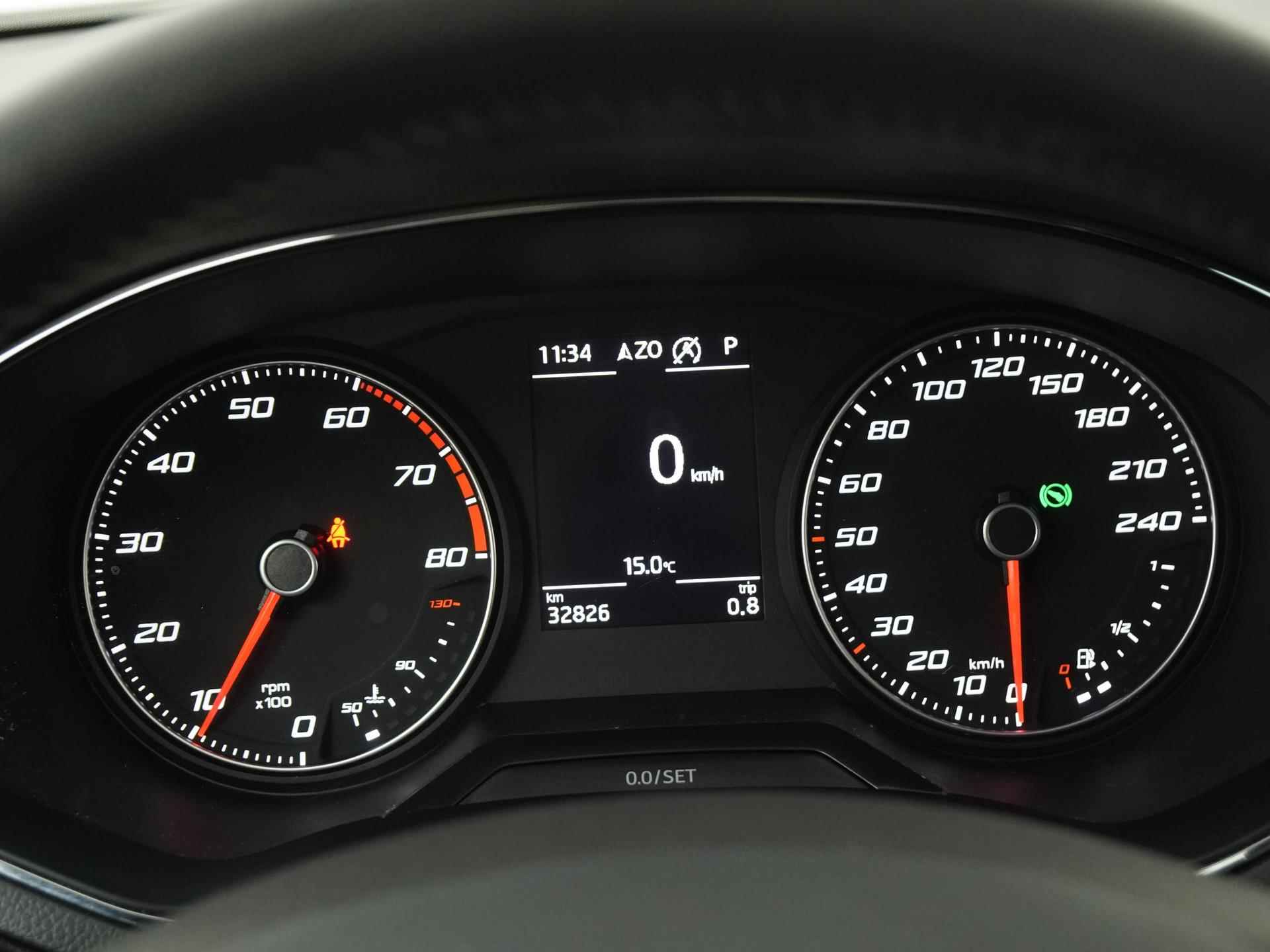 SEAT Ibiza 1.0 TSI Xcellence DSG | Schuifdak | Camera | Zondag Open! - 8/39