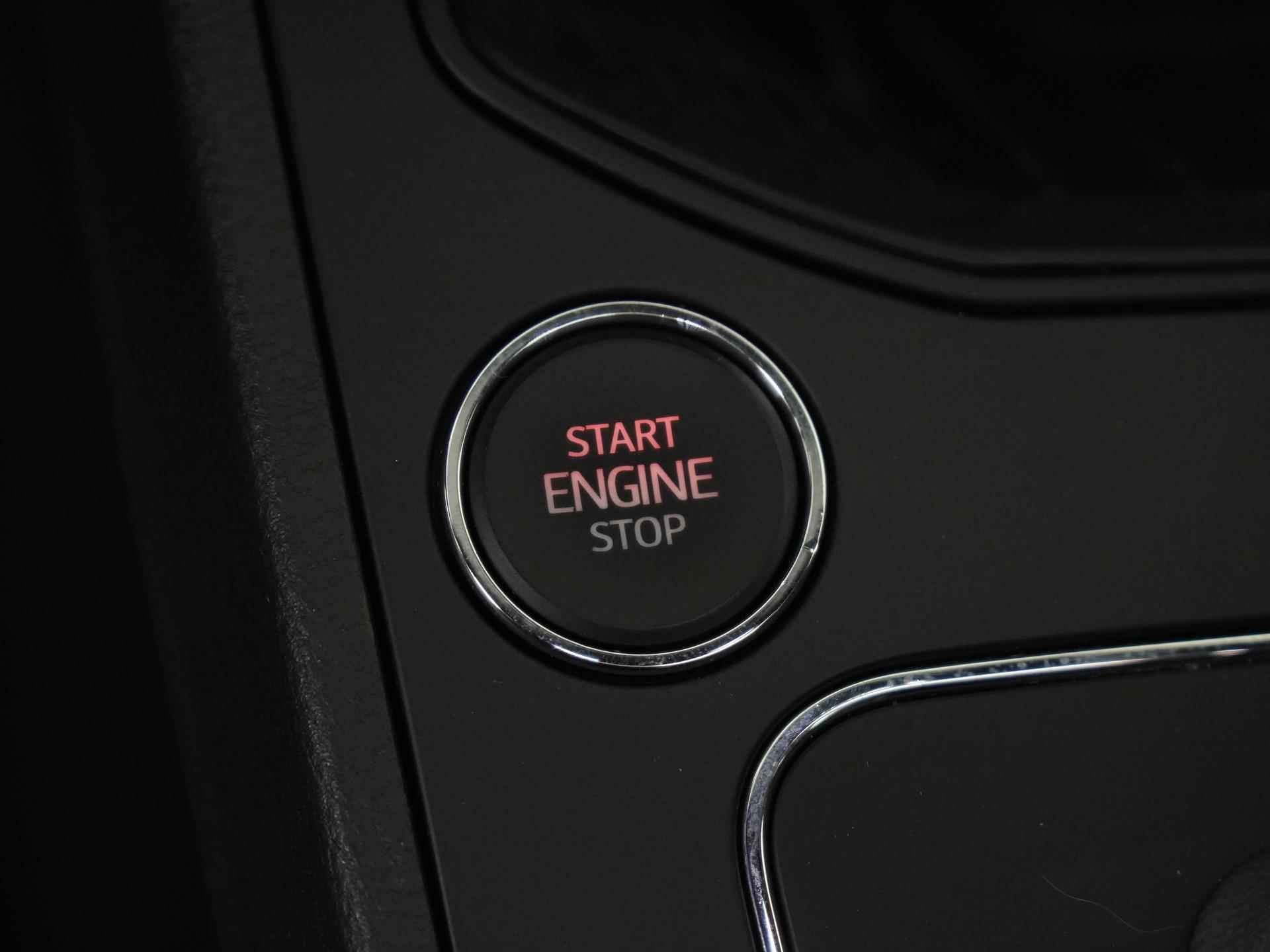 SEAT Ibiza 1.0 TSI Xcellence DSG | Schuifdak | Camera | Zondag Open! - 27/39
