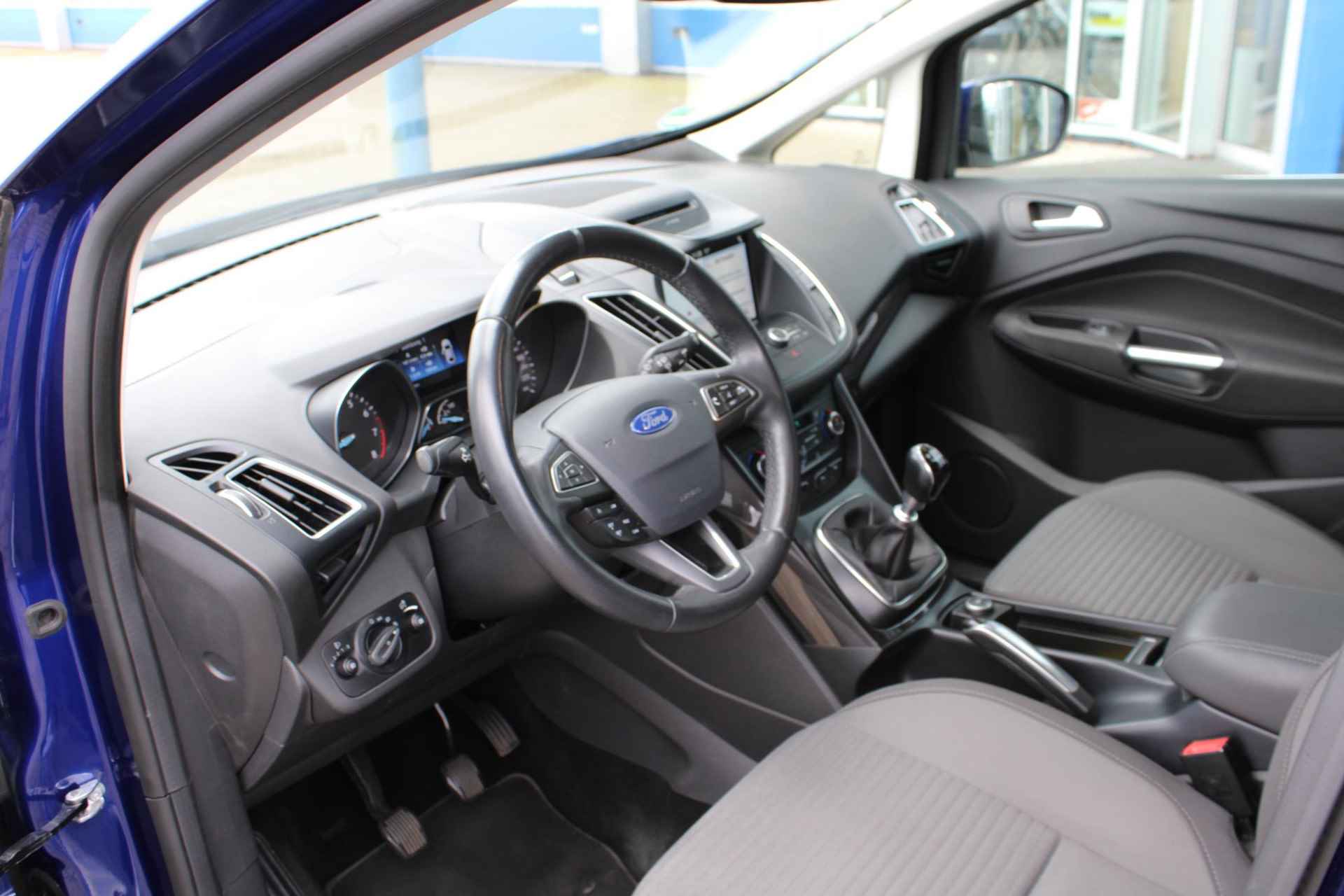 Ford C-Max 1.5 Titanium | Trekhaak | Climate Control | Navigatie | Cruise Control | Parkeersensoren Voor + Achter | - 9/37