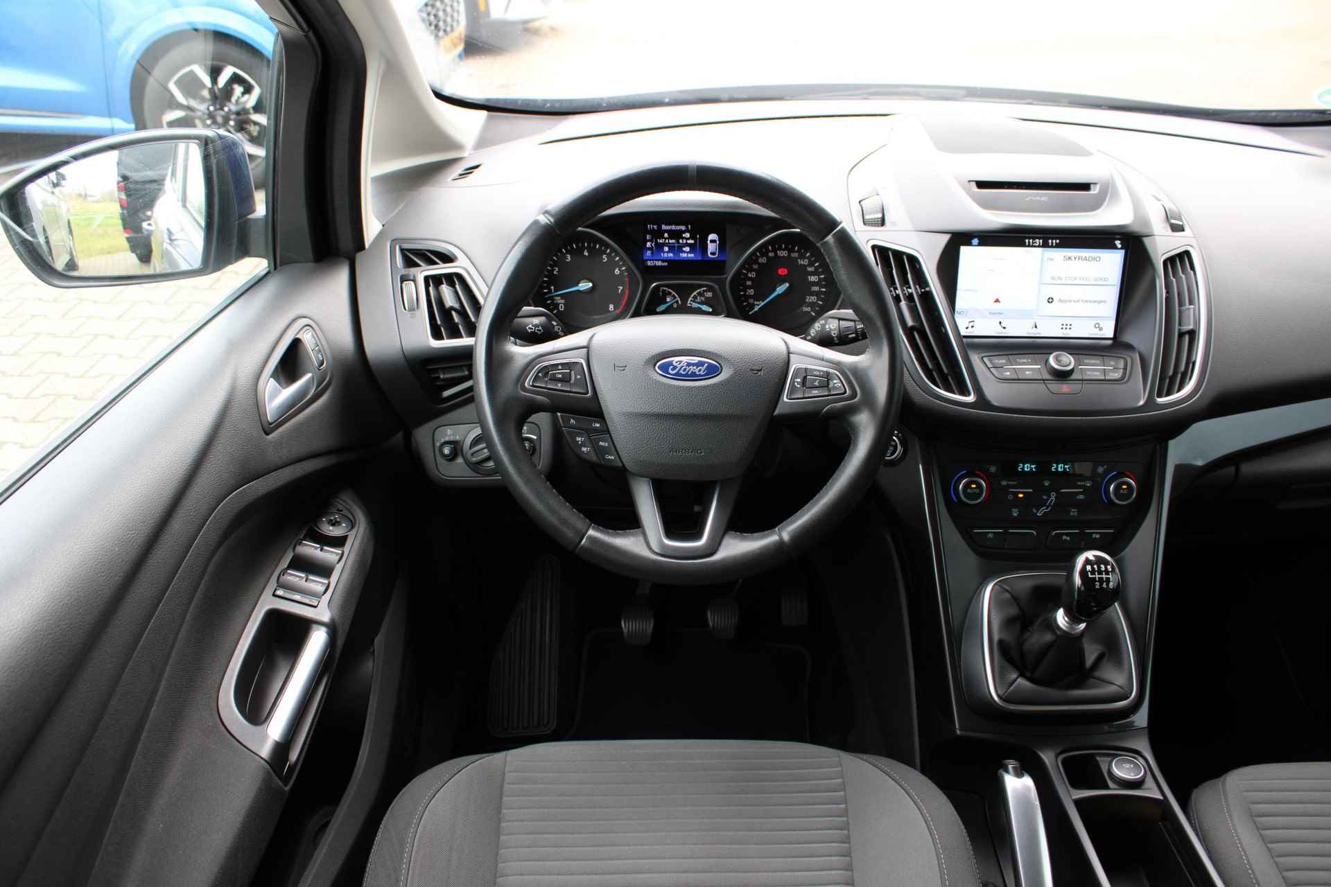 Ford C-Max 1.5 Titanium | Trekhaak | Climate Control | Navigatie | Cruise Control | Parkeersensoren Voor + Achter | - 17/37