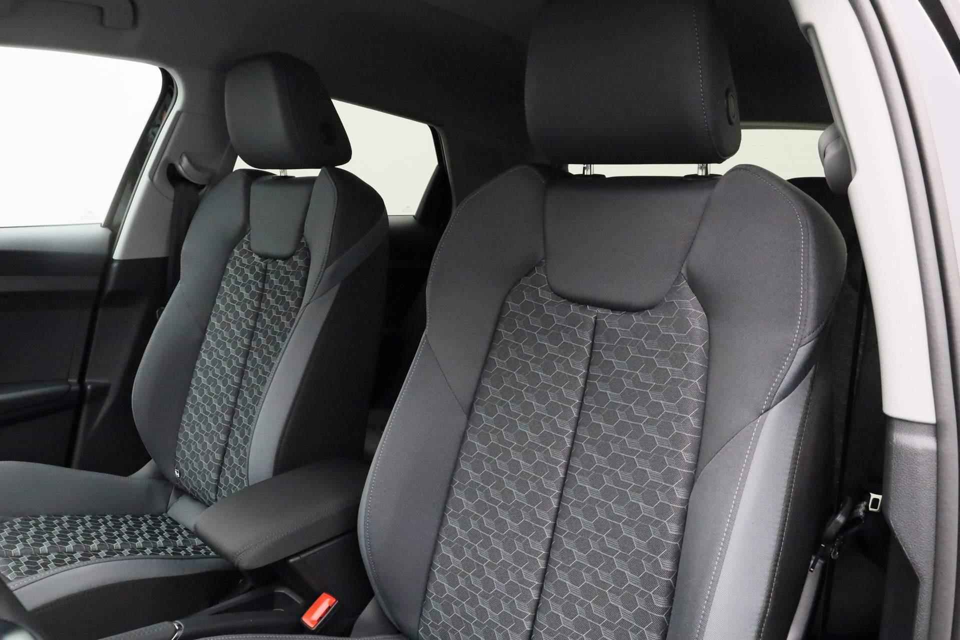 Audi A1 allstreet 35 TFSI 150PK S-tronic Advanced edition | LED | Navi | ACC | 17 inch | Zwart optiek | Stoelverwarming | Parkeersensoren voor/achter - 12/39