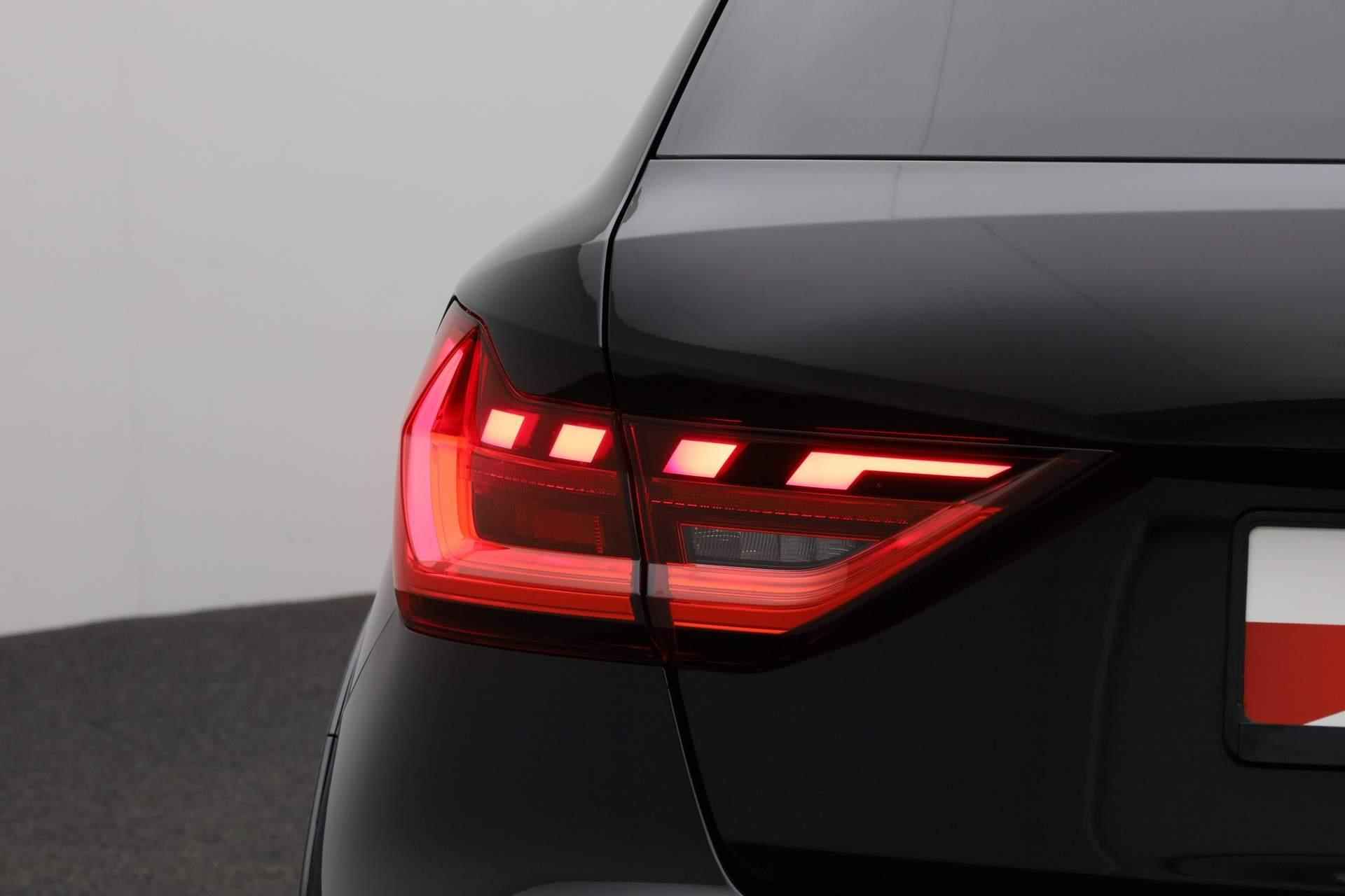 Audi A1 allstreet 35 TFSI 150PK S-tronic Advanced edition | LED | Navi | ACC | 17 inch | Zwart optiek | Stoelverwarming | Parkeersensoren voor/achter - 14/39