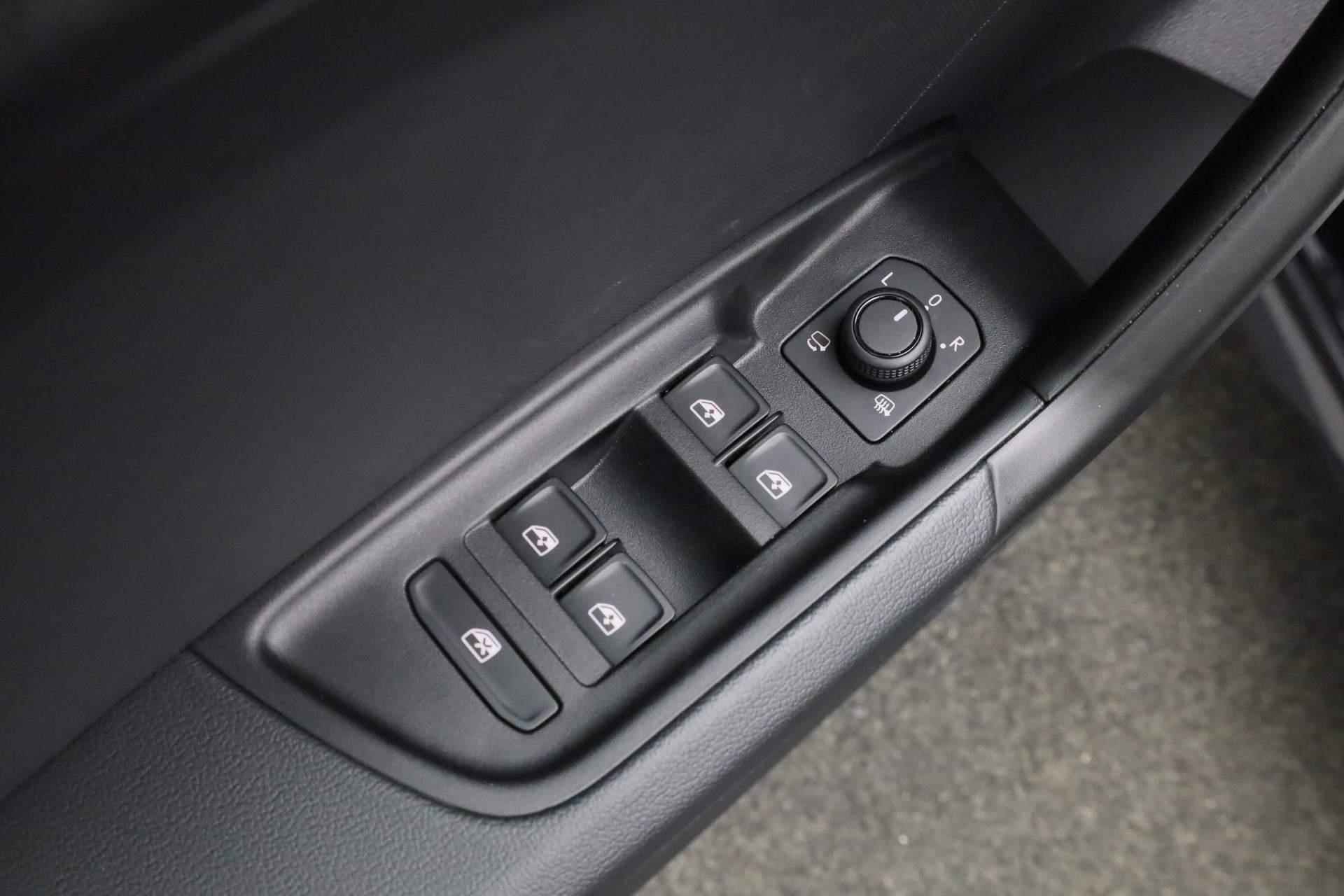Audi A1 allstreet 35 TFSI 150PK S-tronic Advanced edition | LED | Navi | ACC | 17 inch | Zwart optiek | Stoelverwarming | Parkeersensoren voor/achter - 23/39