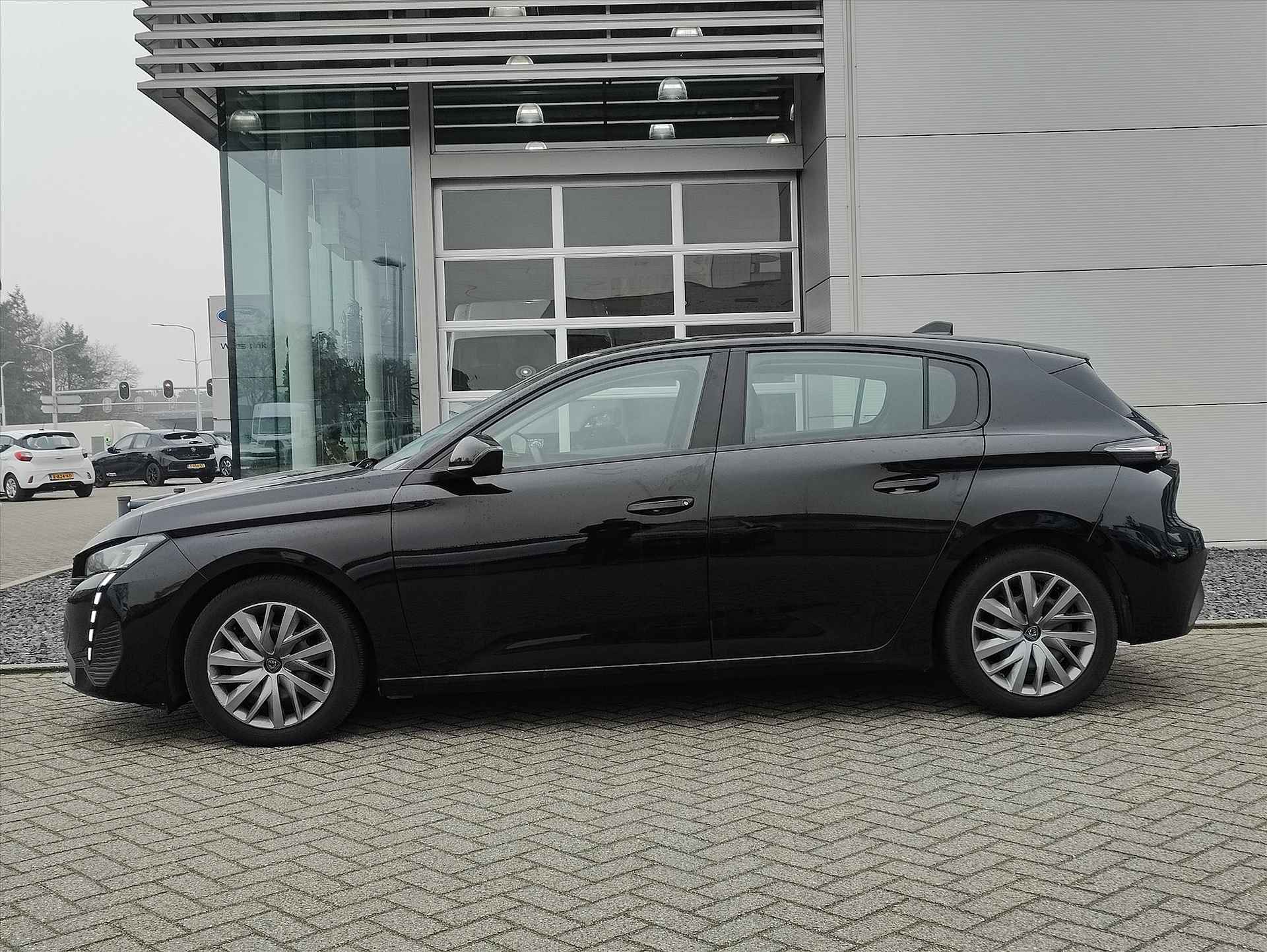 PEUGEOT 308 1.2 Puretech 110pk Active Pack Business | Navigatie | Parkeersensoren | Nieuw model - 3/29