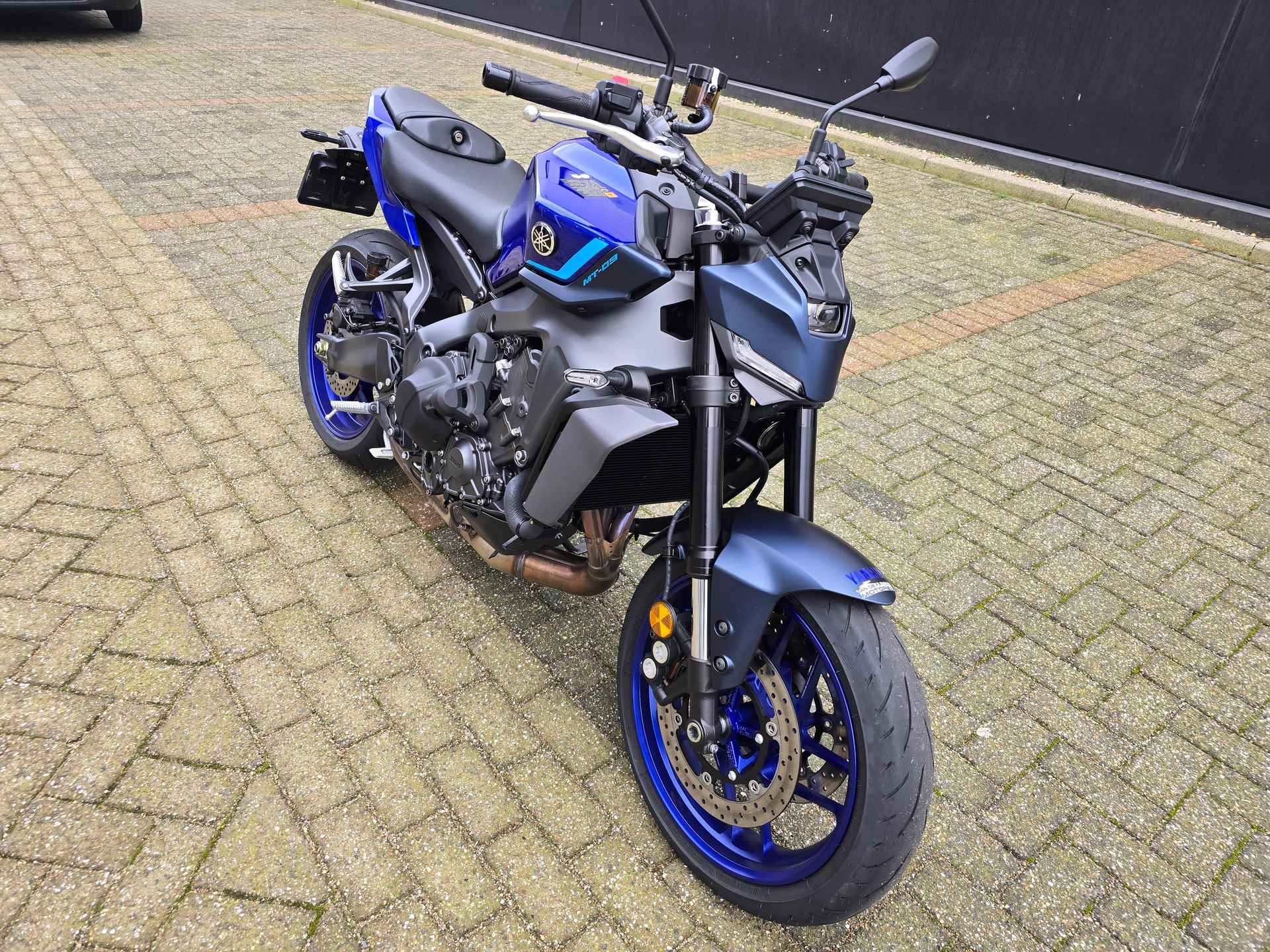 Yamaha MT 09 Y-AMT - 2/20