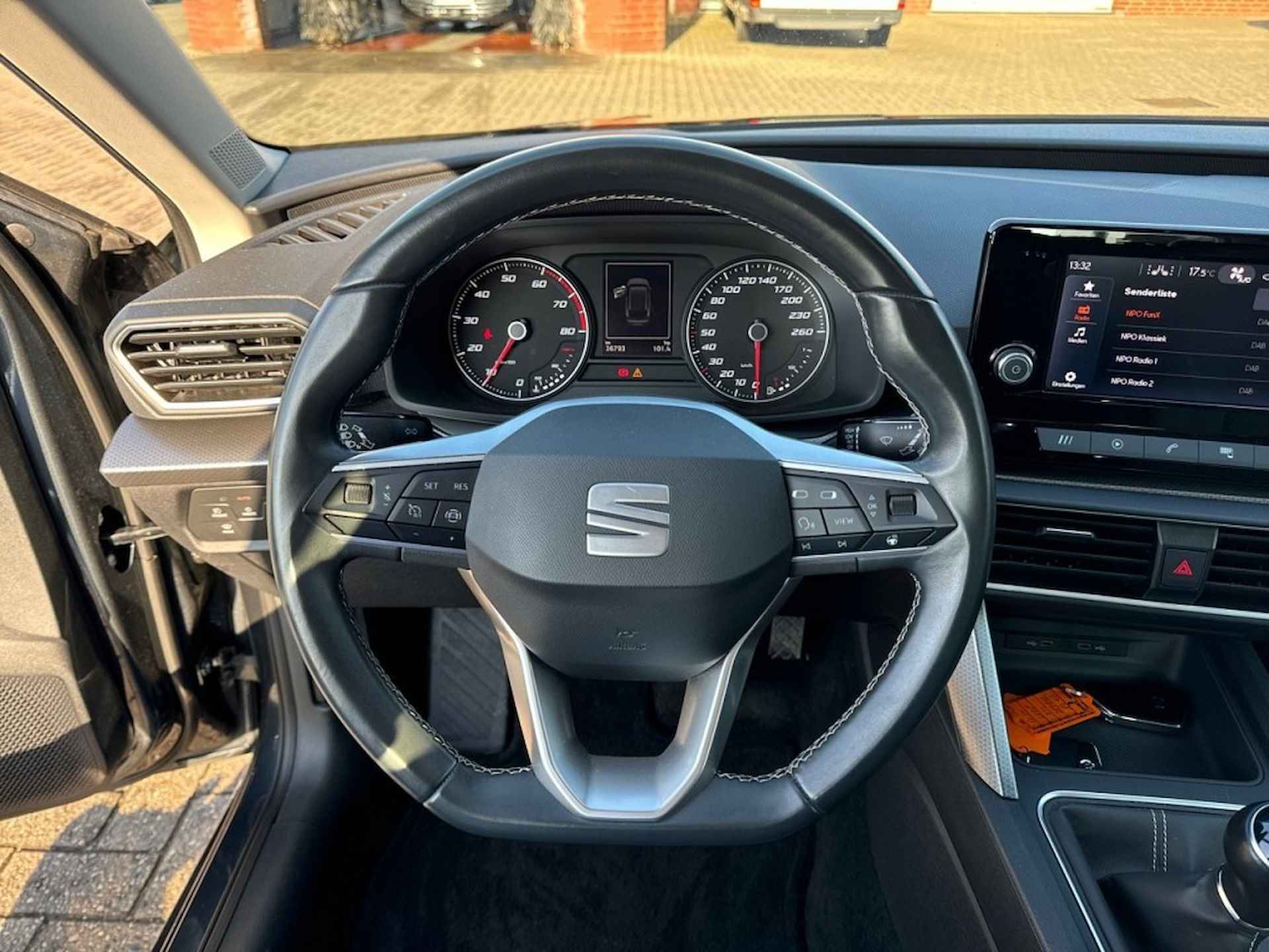 SEAT Leon 1.0 TSI STYLE CAMERA/CRUISE/CARPLAY/STOEL-STUURVERW - 13/22