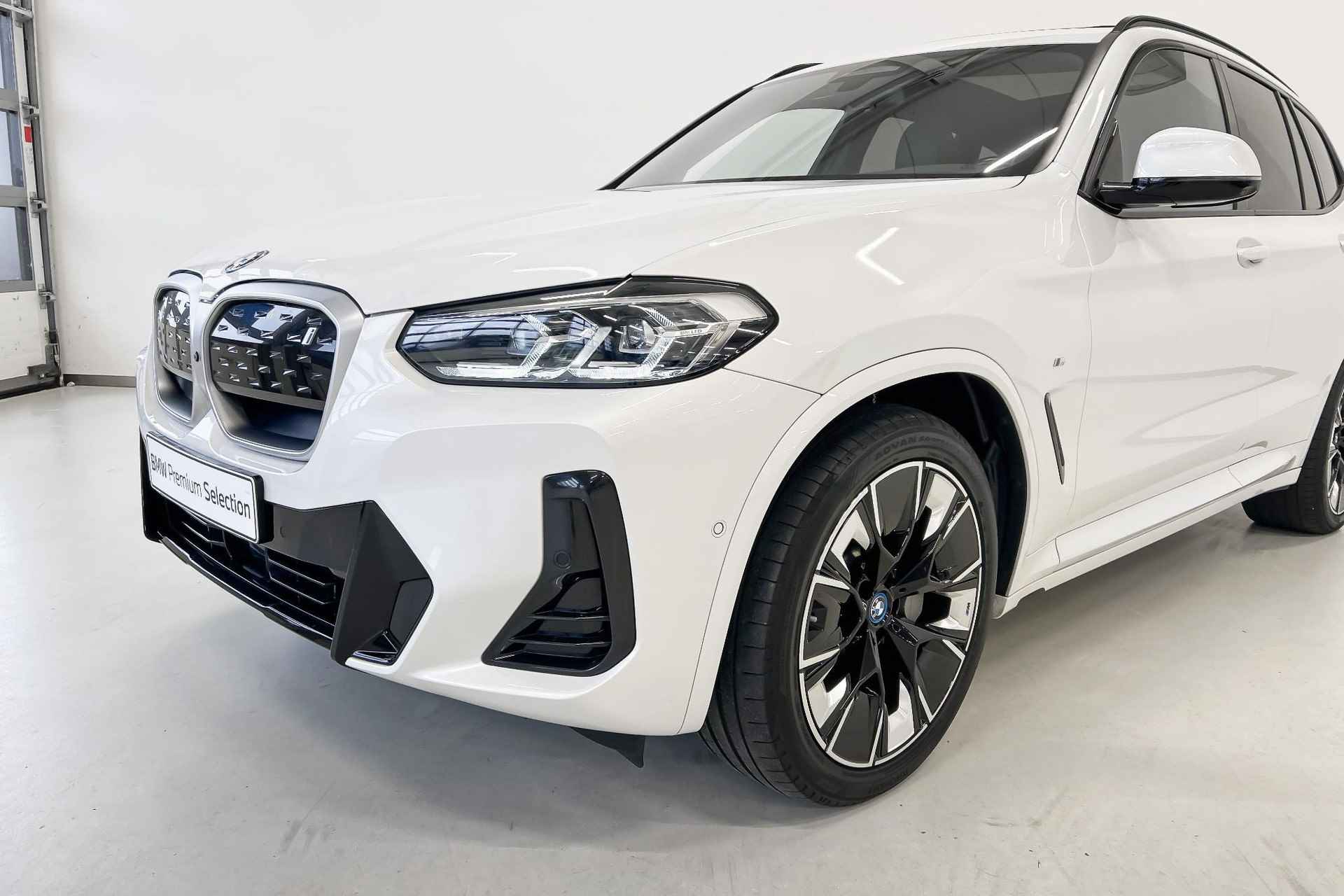 BMW iX3 High Executive M Sportpakket - 21/23