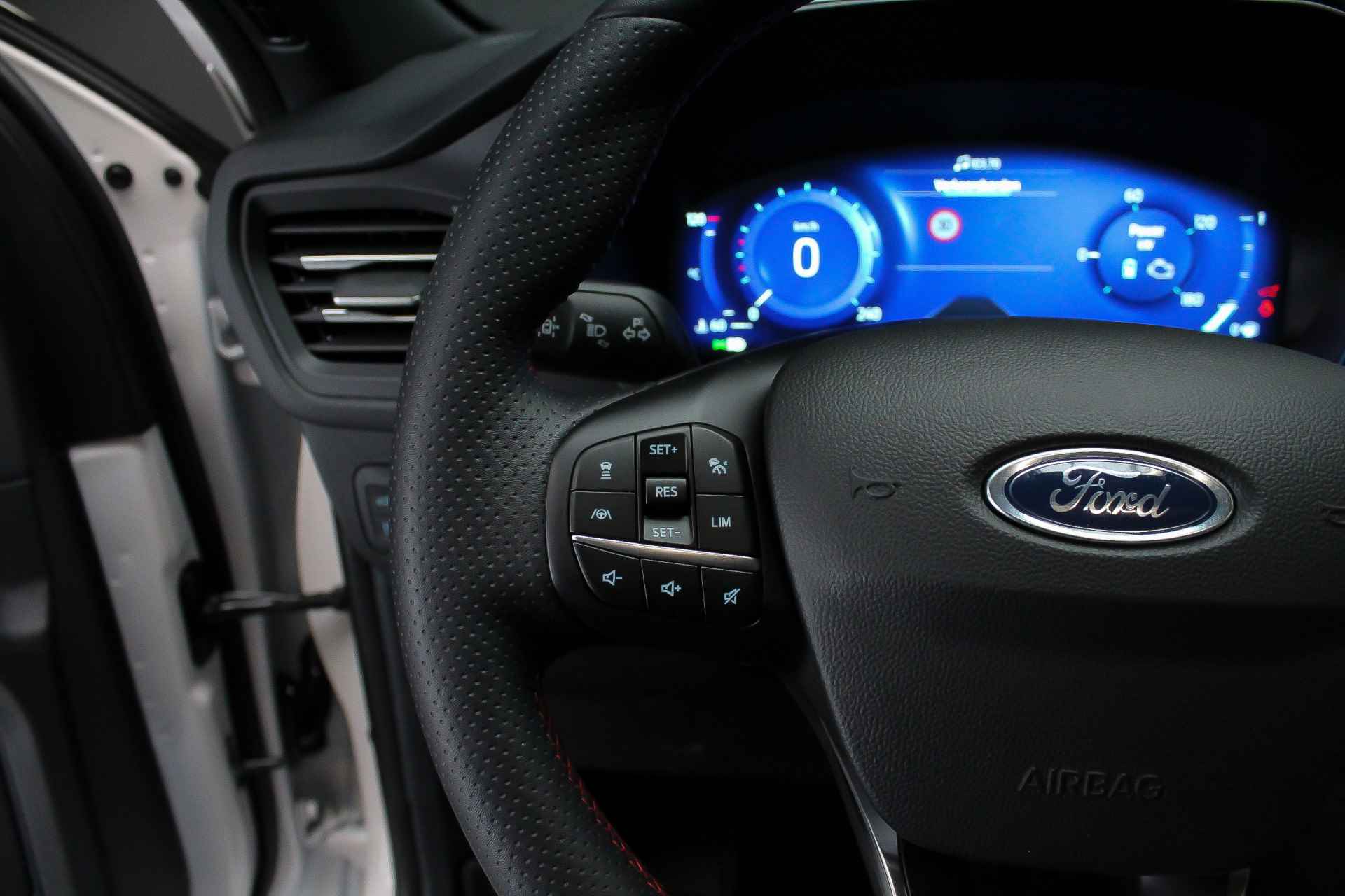 Ford Kuga 2.5 225pk PHEV ST-Line X FULL OPTIONS |4 jaar fabrieksgarantie|panoramadak|elektrische trekhaak|HUD|BLIS|B&O|elektrische klep met sensor|parkeersensoren met camera|20"| - 13/41