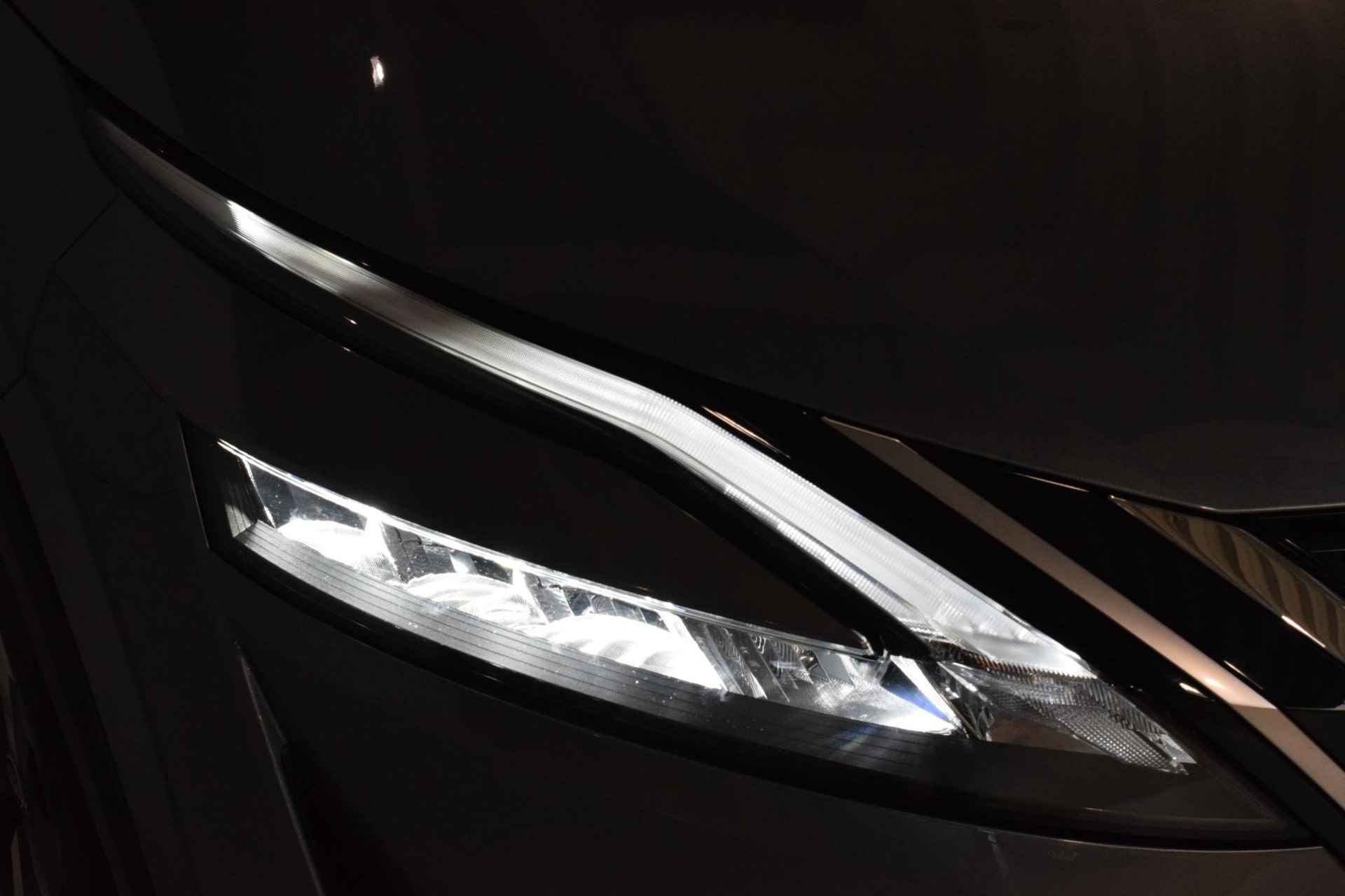 Nissan Qashqai 1.3 MHEV Xtronic N-Connecta | Panorama dak | 360-Camera | Parkeersensoren | Dodehoek detectie | Navigatie | Adaptive cruise control | Keyless entry | Automatische regen/lichtsensor | - 6/56