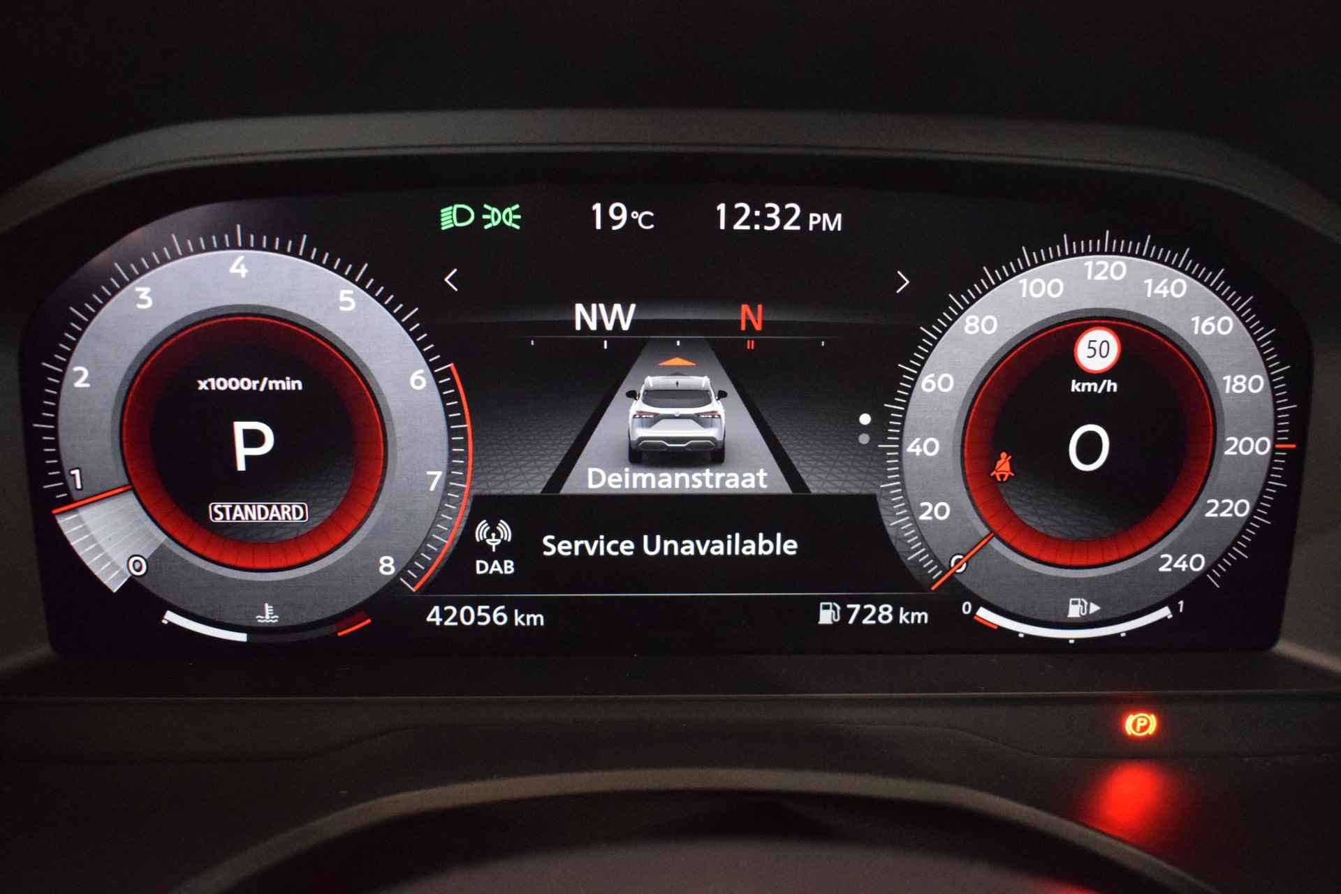 Nissan Qashqai 1.3 MHEV Xtronic N-Connecta | Panorama dak | 360-Camera | Parkeersensoren | Dodehoek detectie | Navigatie | Adaptive cruise control | Keyless entry | Automatische regen/lichtsensor | - 32/56