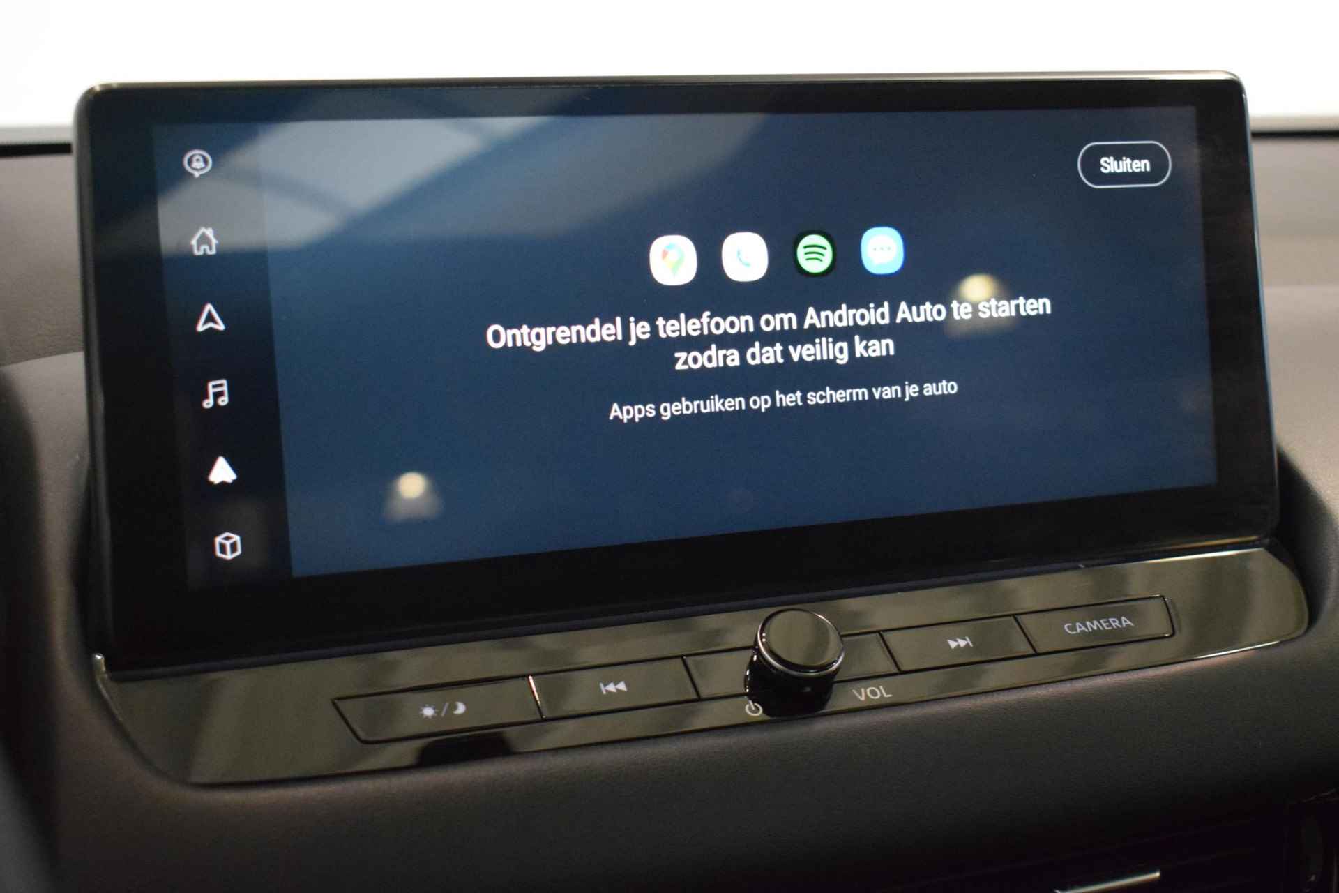 Nissan Qashqai 1.3 MHEV Xtronic N-Connecta | Panorama dak | 360-Camera | Parkeersensoren | Dodehoek detectie | Navigatie | Adaptive cruise control | Keyless entry | Automatische regen/lichtsensor | - 42/56
