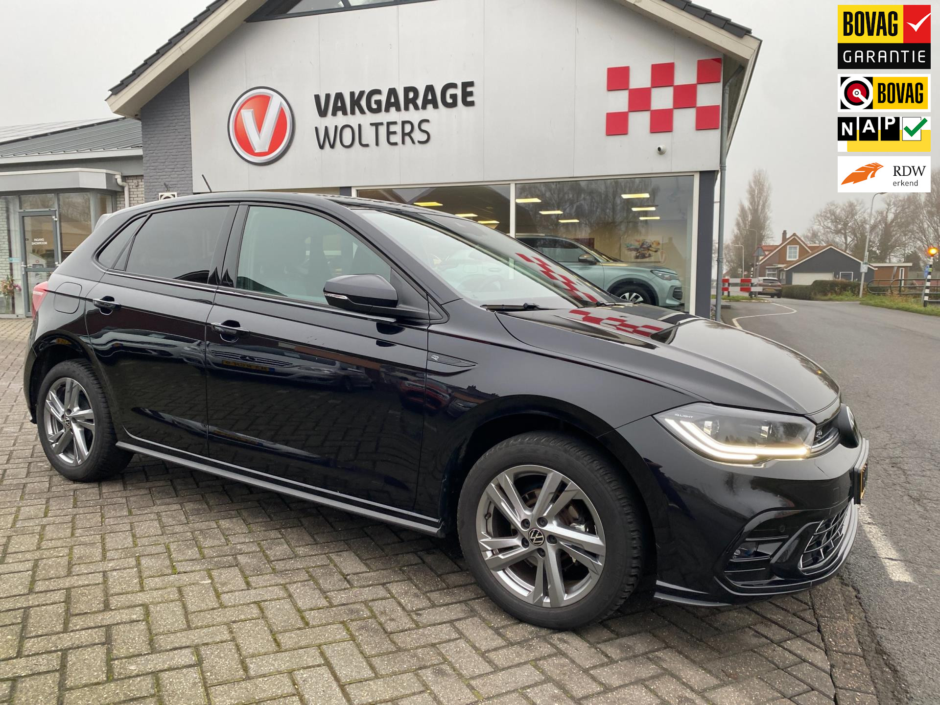 Volkswagen POLO 1.0 TSI R-Line Business/ Apple Carplay/RIJKLAARPRIJS!