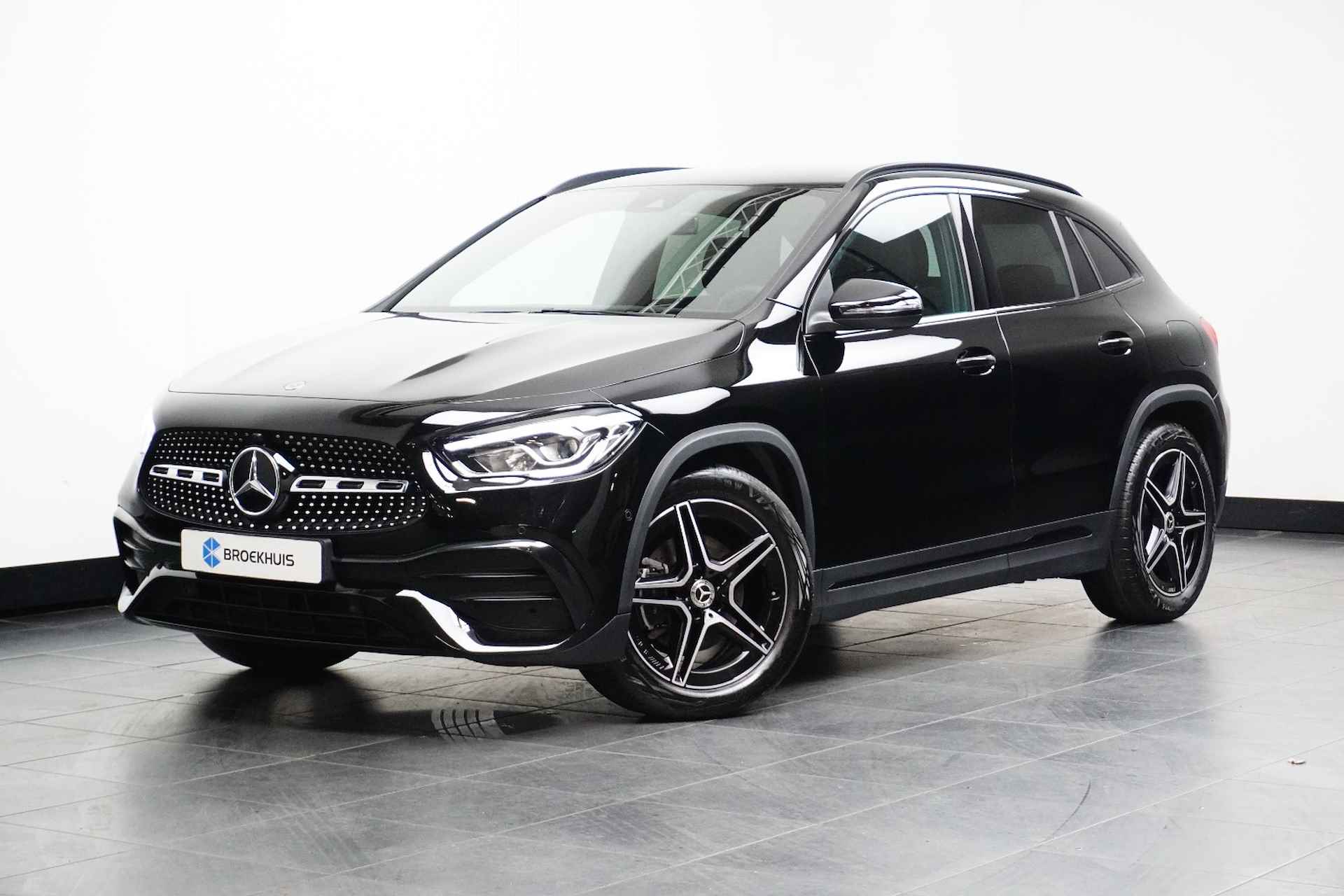 Mercedes-Benz GLA 180 AMG Line. Navigatie | Stoelverwarming | Achteruitrijcamera | - 33/50