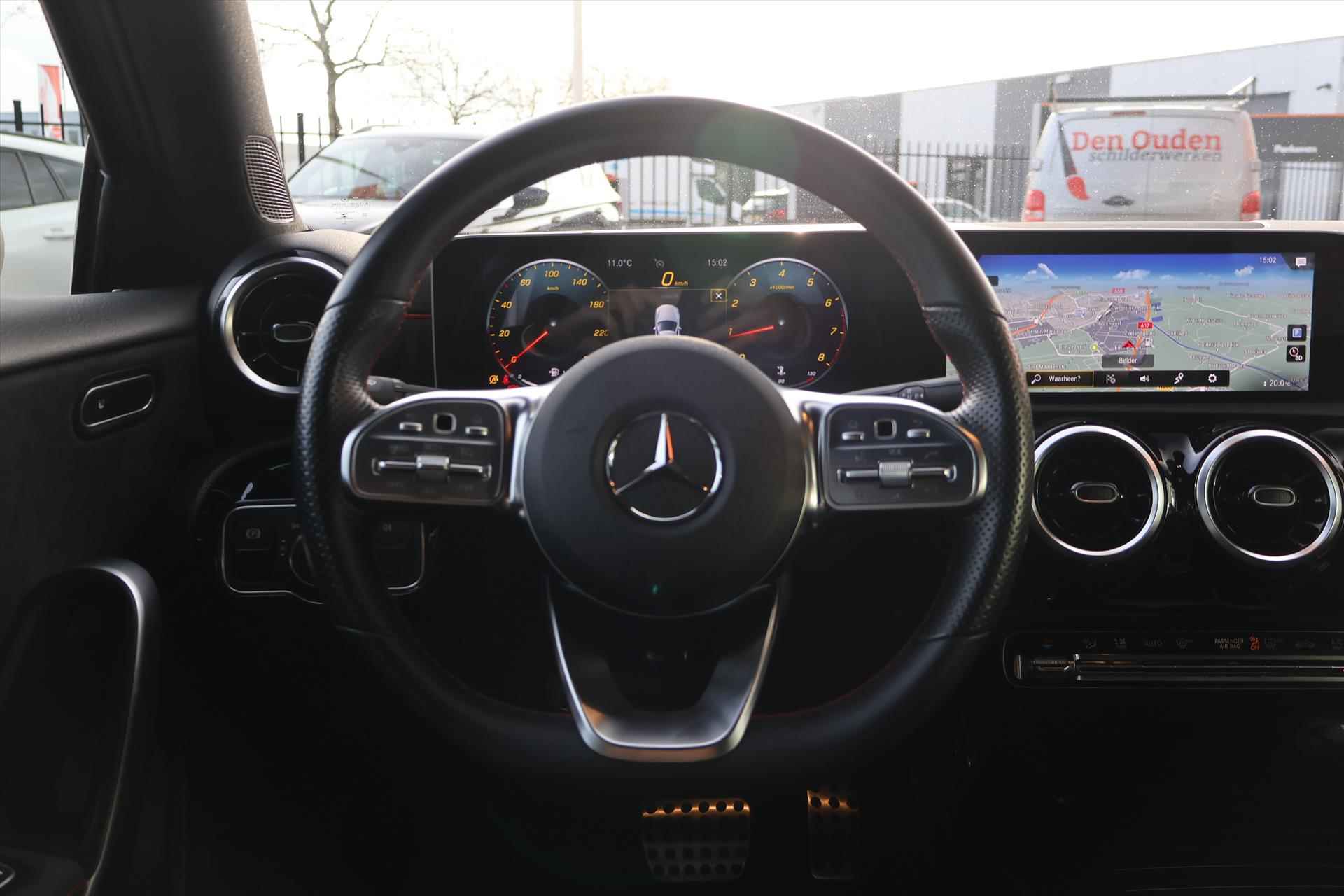 Mercedes A-Klasse A 180 AMG-Line 136pk 7G-DCT | Camera | Cruise | Climate | Navi | LED | Stoelverwarming - 19/44