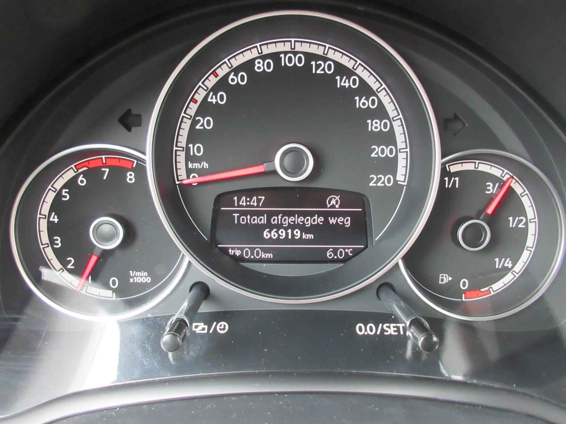 Volkswagen Up! 1.0 BMT move up! / Airco / Audio - 20/23