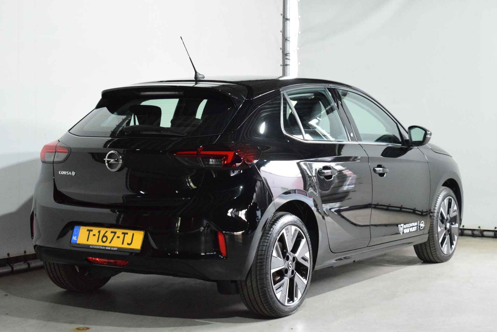 Opel Corsa-e Level 3 50 kWh | 3 FASE | CRUISECONTROL | NAVIGATIE | E.C.C. | CARPLAY | ACHTERUITRIJCAMERA | PARKEERSENSOREN - 3/32