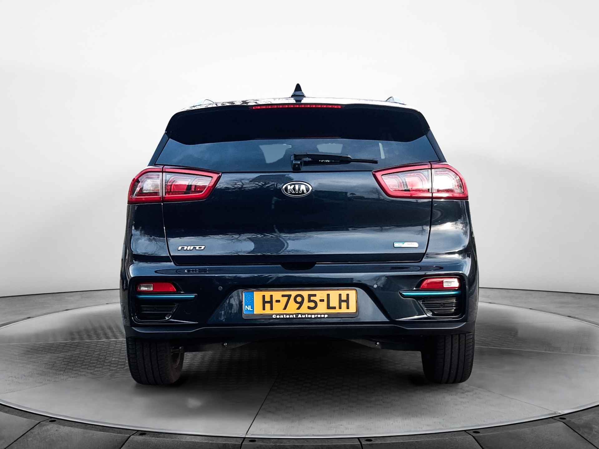 Kia e-Niro ExecutiveLine 64 kWh (204 PK) 1e-Eig. KIA-Dealer-Onderh. BOVAG-Garantie. NL-Auto. Leer, Navigatie/Apple-Carplay/Android-Auto, Adaptive-Cruisecontrol, Keyless-Entry/Start, Parkeersensoren-V+A, Achteruitrijcamera, Premium-A DAB, Voorstoelen-Gevent., Stoelverwarming-V+A, Stuurverwarming, Licht-Zicht-Pakket, Lm-Velgen-17Inch, Privacy-Glas - 9/43