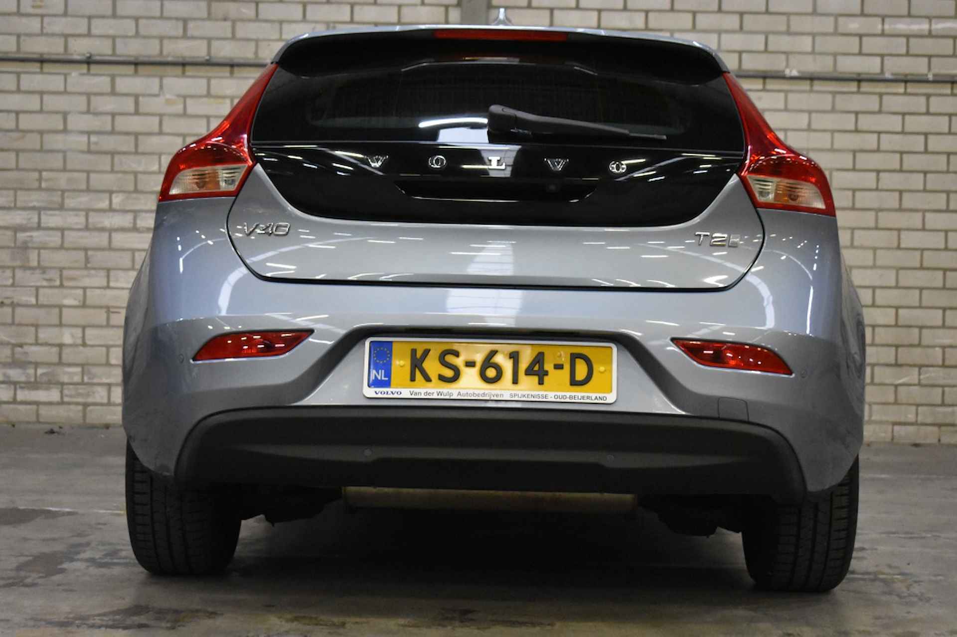 Volvo V40 T2 122PK AUT Nordic+ Luxury | Panoramadak | Camera | Leder - 29/29