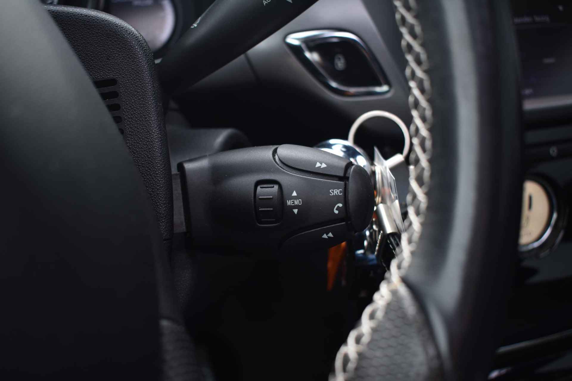 DS 3 Cabrio 1.2 PureTech Sport Chic | 130PK | LED Koplampen | Navigatie | Achteruitrijcamera | - 31/33