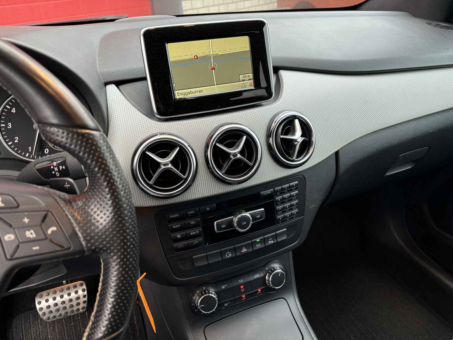 Mercedes-Benz B-Klasse 180 Ambition AUTOMAAT / TREKHAAK / XENON / NAVI / AIRCO / PDC / BLUETOOTH / CRUISE / NL-AUTO - 7/7