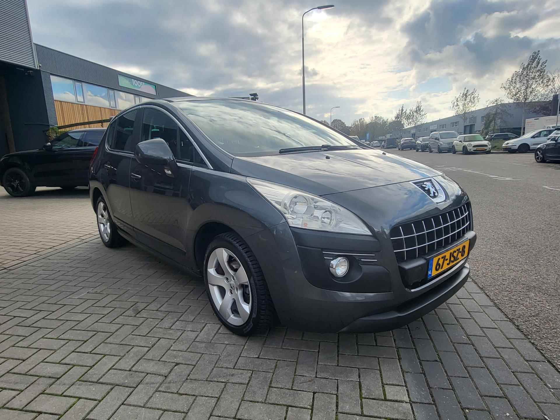 Peugeot 3008 1.6 VTi Première - 10/27