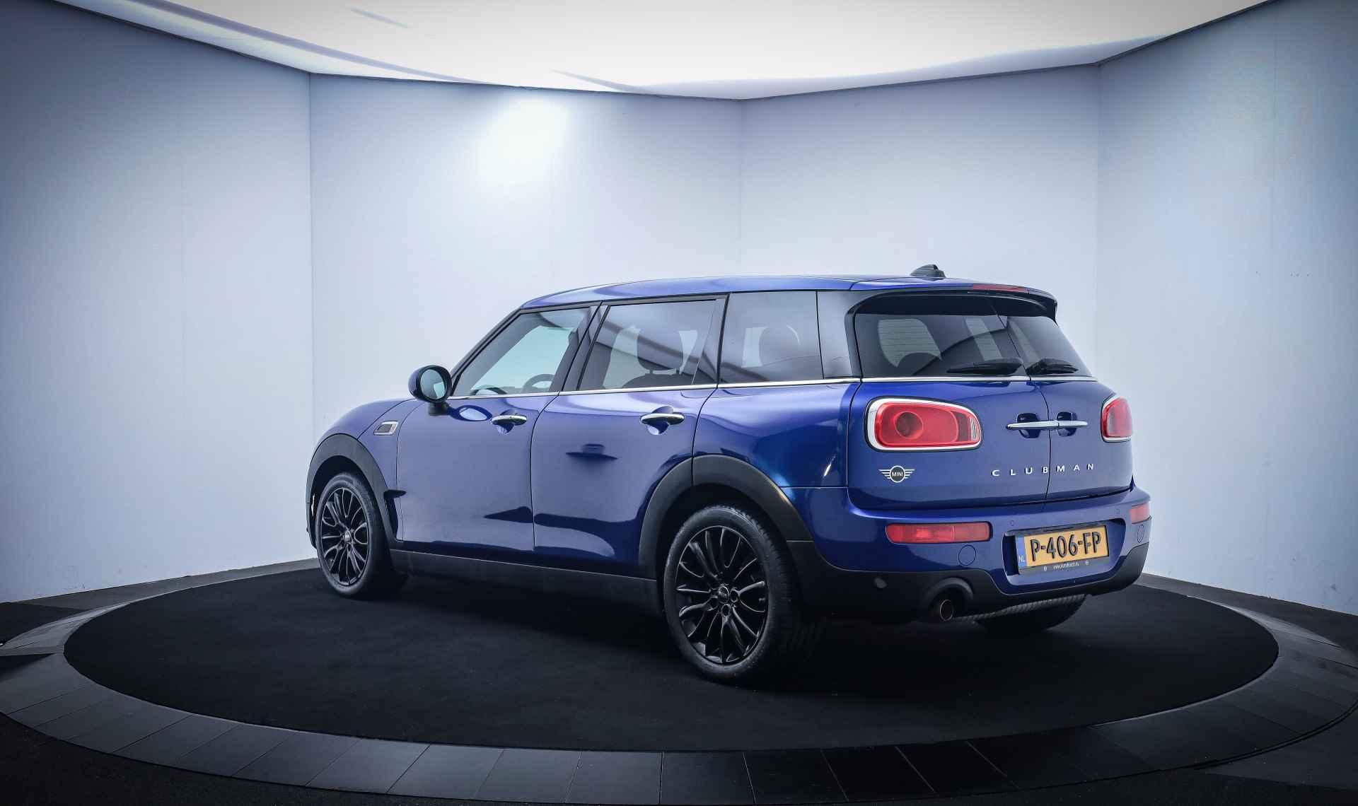 MINI Clubman 1.5 Aut. CLIMA/CRUISE/STOELVERW./BLUETOOTH/PDC/LMV - 8/26