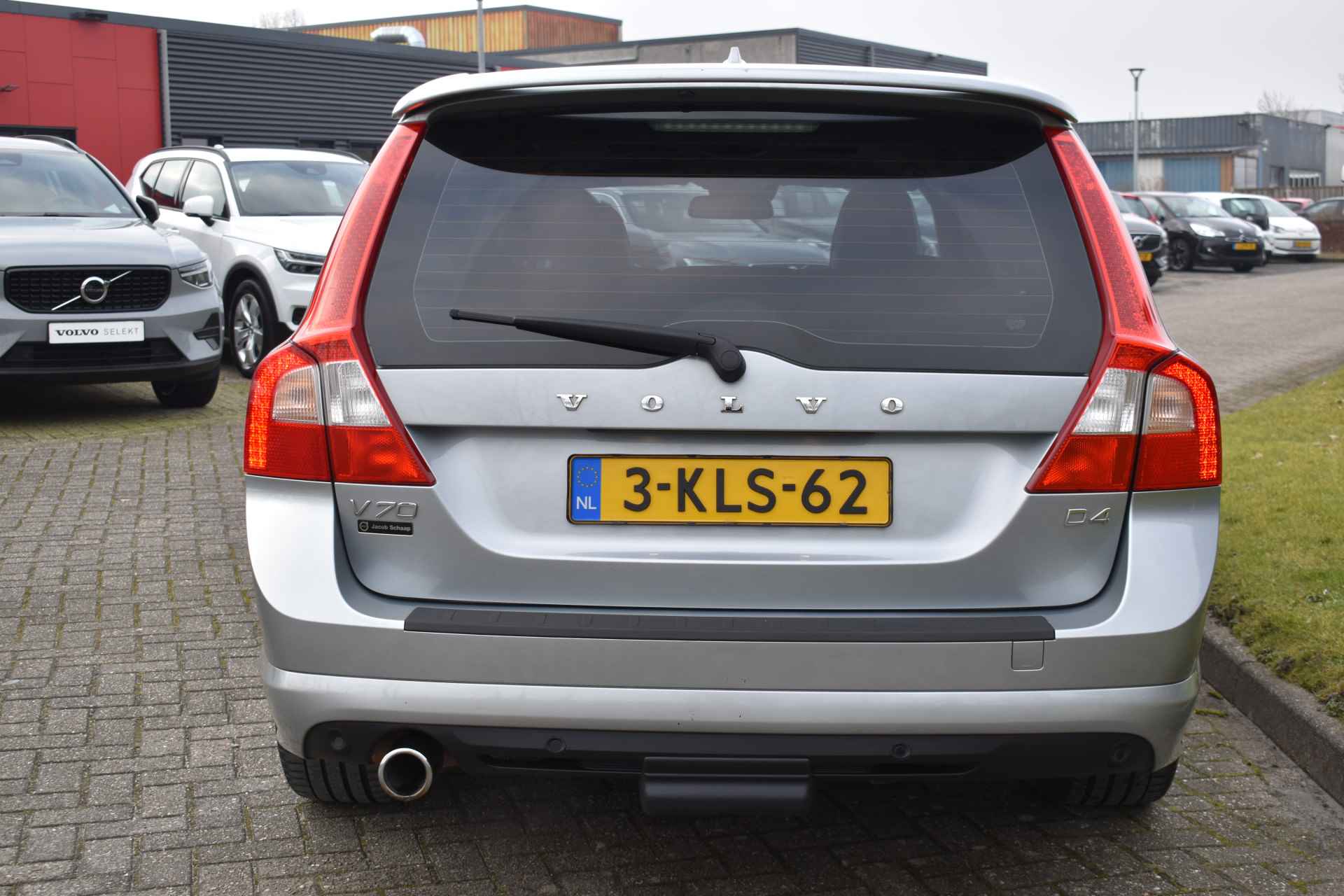 Volvo V70 D4 163PK R-Edition | Plus Line pack | Xenon | Lederen bekleding | Trekhaak | Stoelverwarming | Schuifdak - 12/21