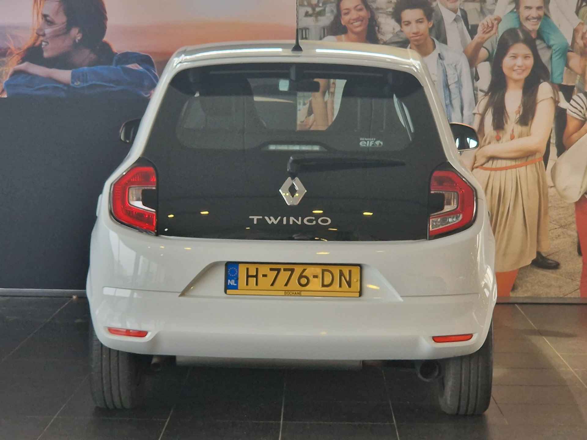 Renault Twingo 1.0 SCe Collection AIRCONDITIONING | TELEFOONVOORBEREIDING | STRIPING | ACHTERSPOILER | UNIEKE KILOMETERSTAND! - 6/23