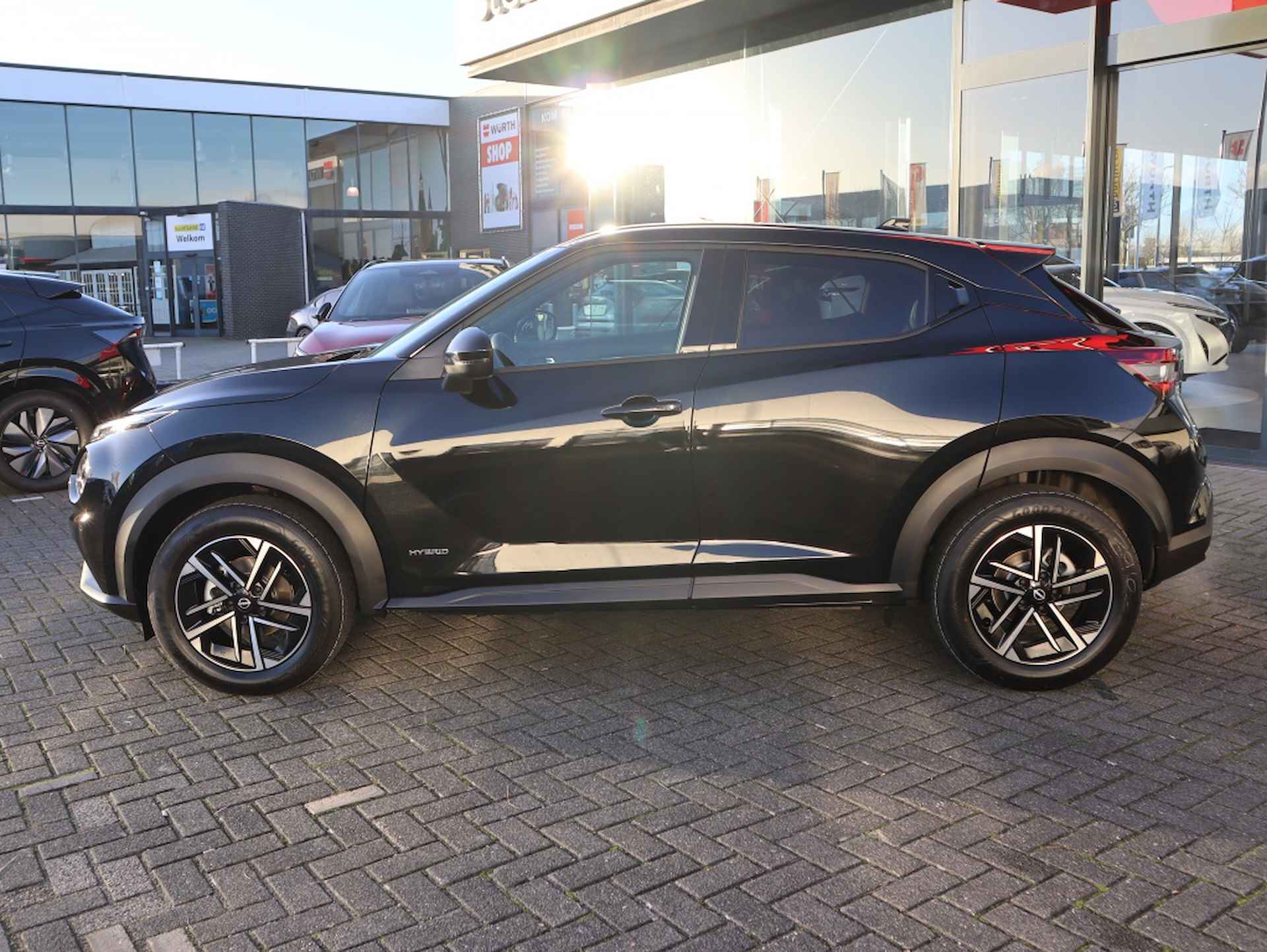 Nissan Juke 1.6 Hybrid. 143PK / Automaat / N-Connecta / Apple carplay / - 2/26