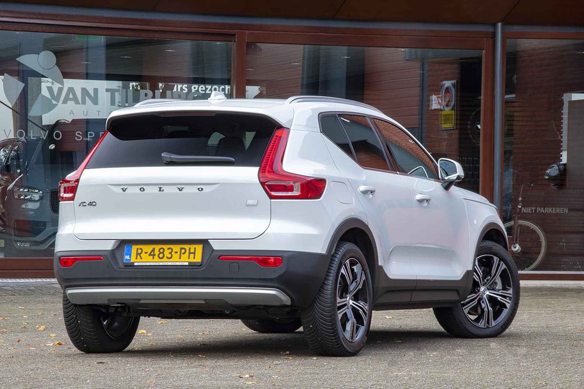 VOLVO XC40 1.5 T5 RECHARGE INSCRIPTION EXPRESSION - 6/30