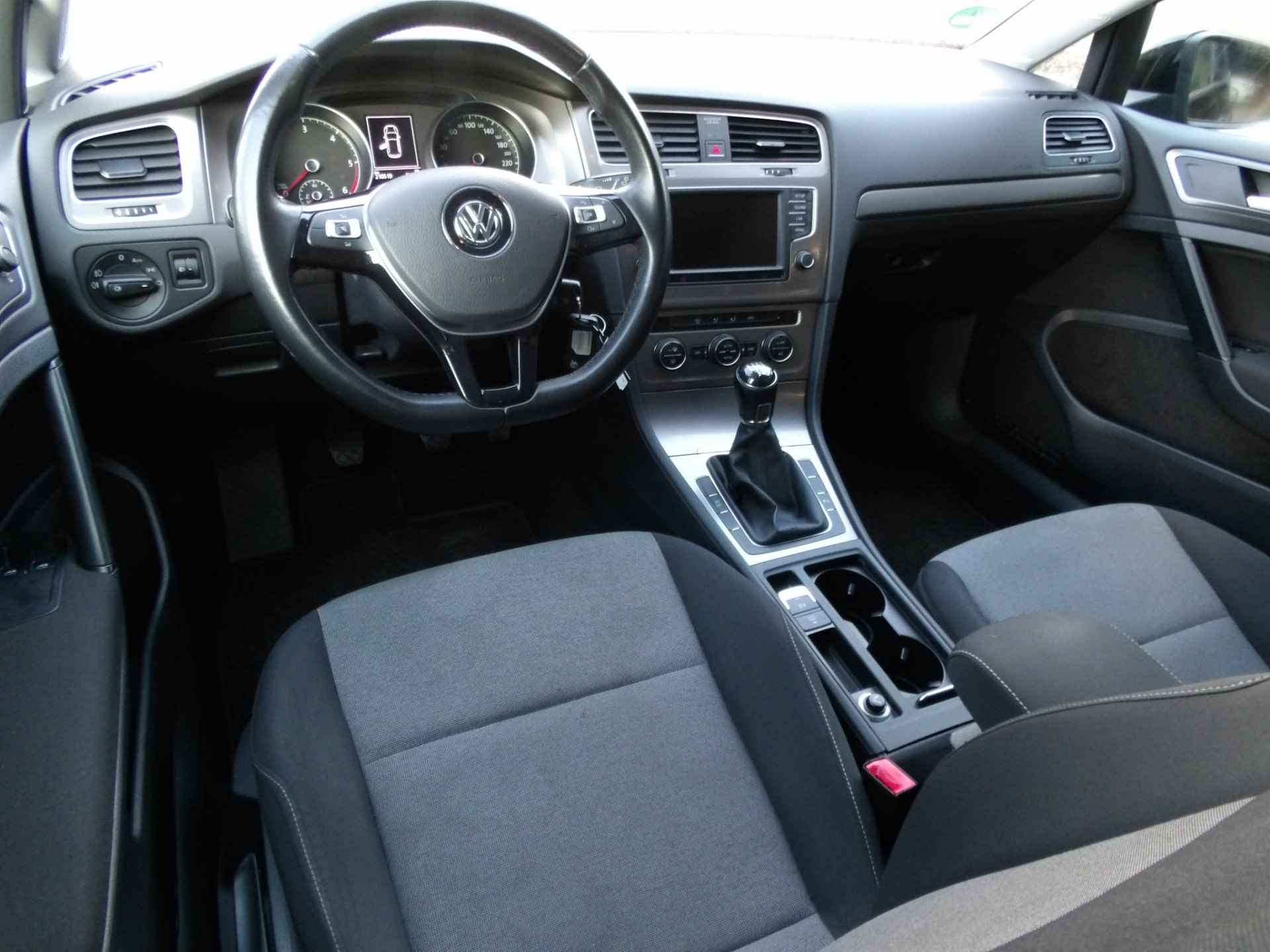 Volkswagen Golf 1.6 TDI Trendline Comfort - 3/31