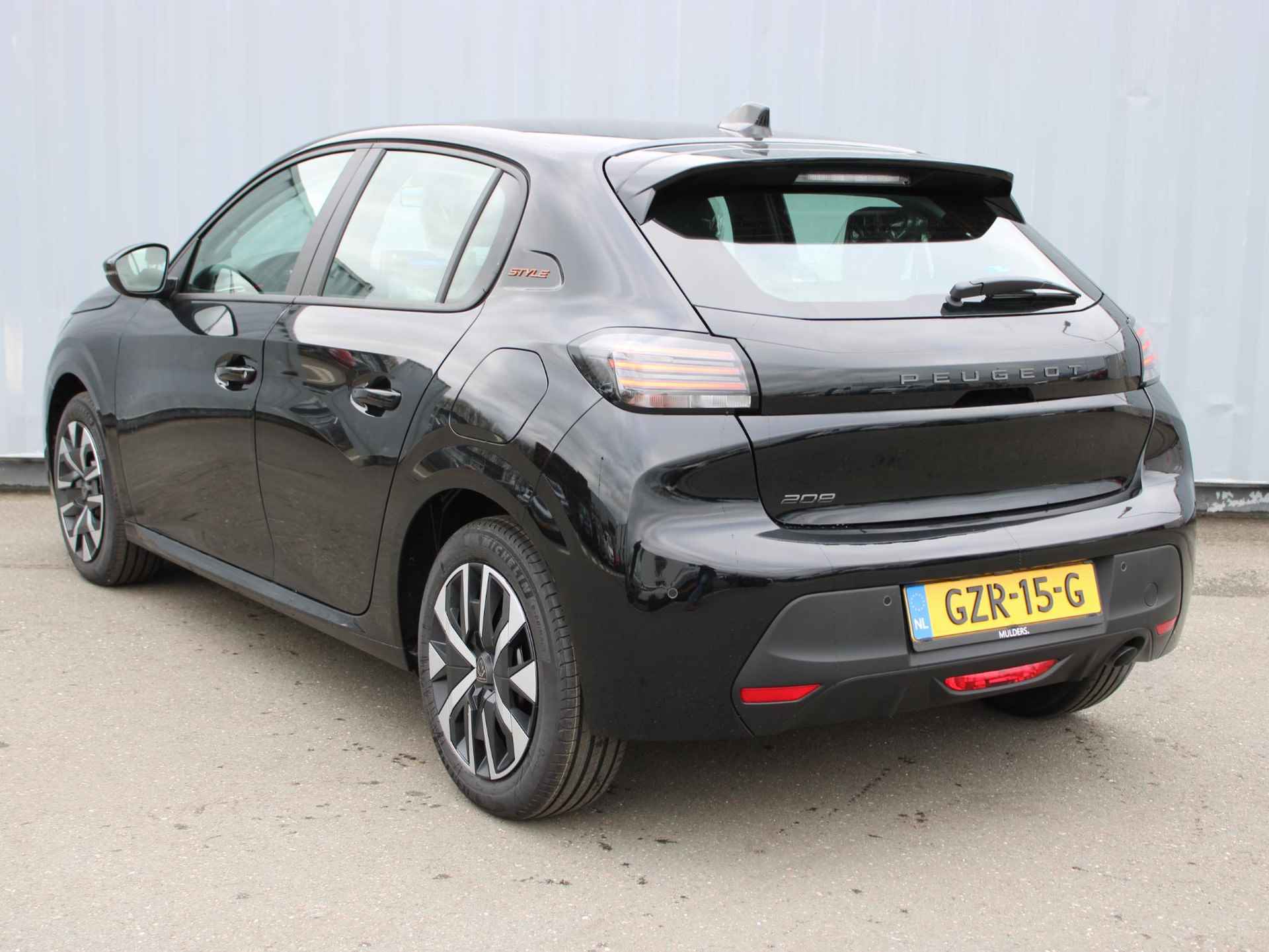 Peugeot 208 1.2 PureTech 75 Style I-connect Advanced Navigatie - 5/30