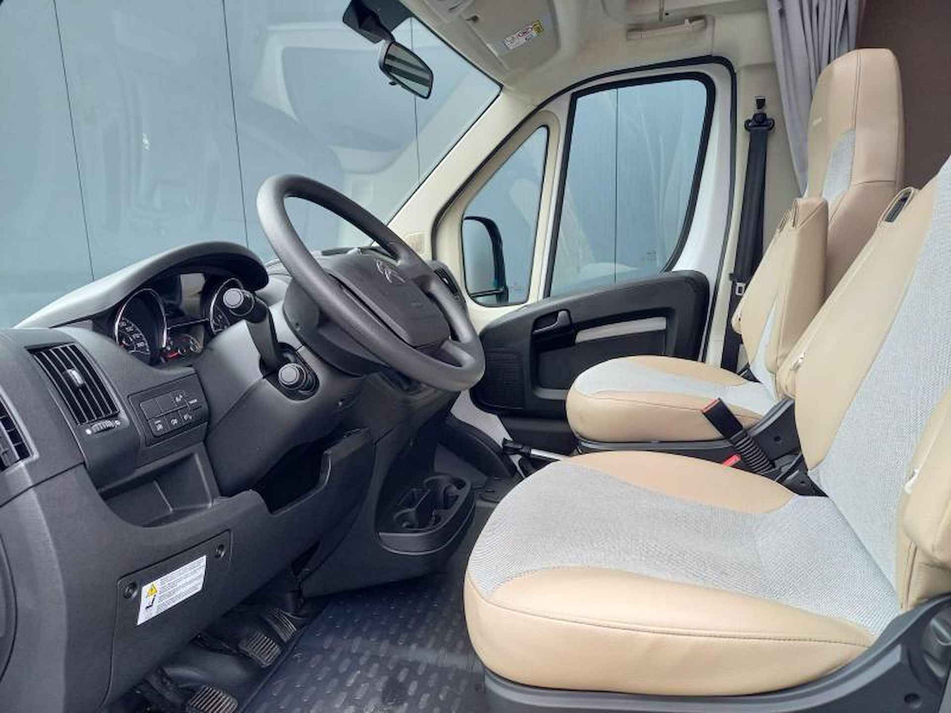 Bürstner Nexxo Van T 620 G - compact - enkele bedden - 7/22