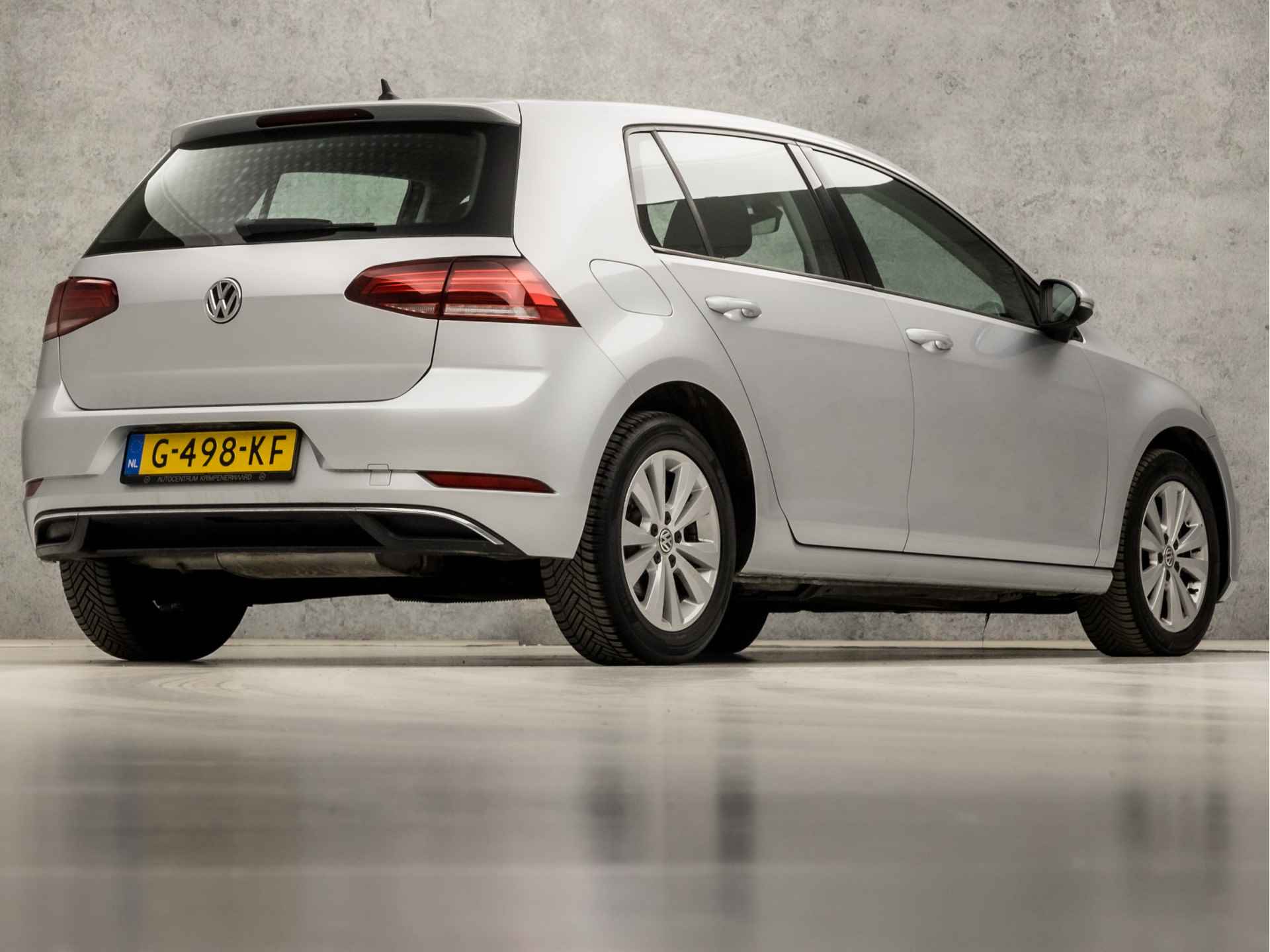 Volkswagen Golf 1.6 TDI Sportline (GROOT NAVI, CLIMATE, STOELVERWARMING, ADAPTIVE CRUISE, SPORTSTOELEN, LM VELGEN, ARMSTEUN, NIEUWE APK, NIEUWSTAAT) - 5/32