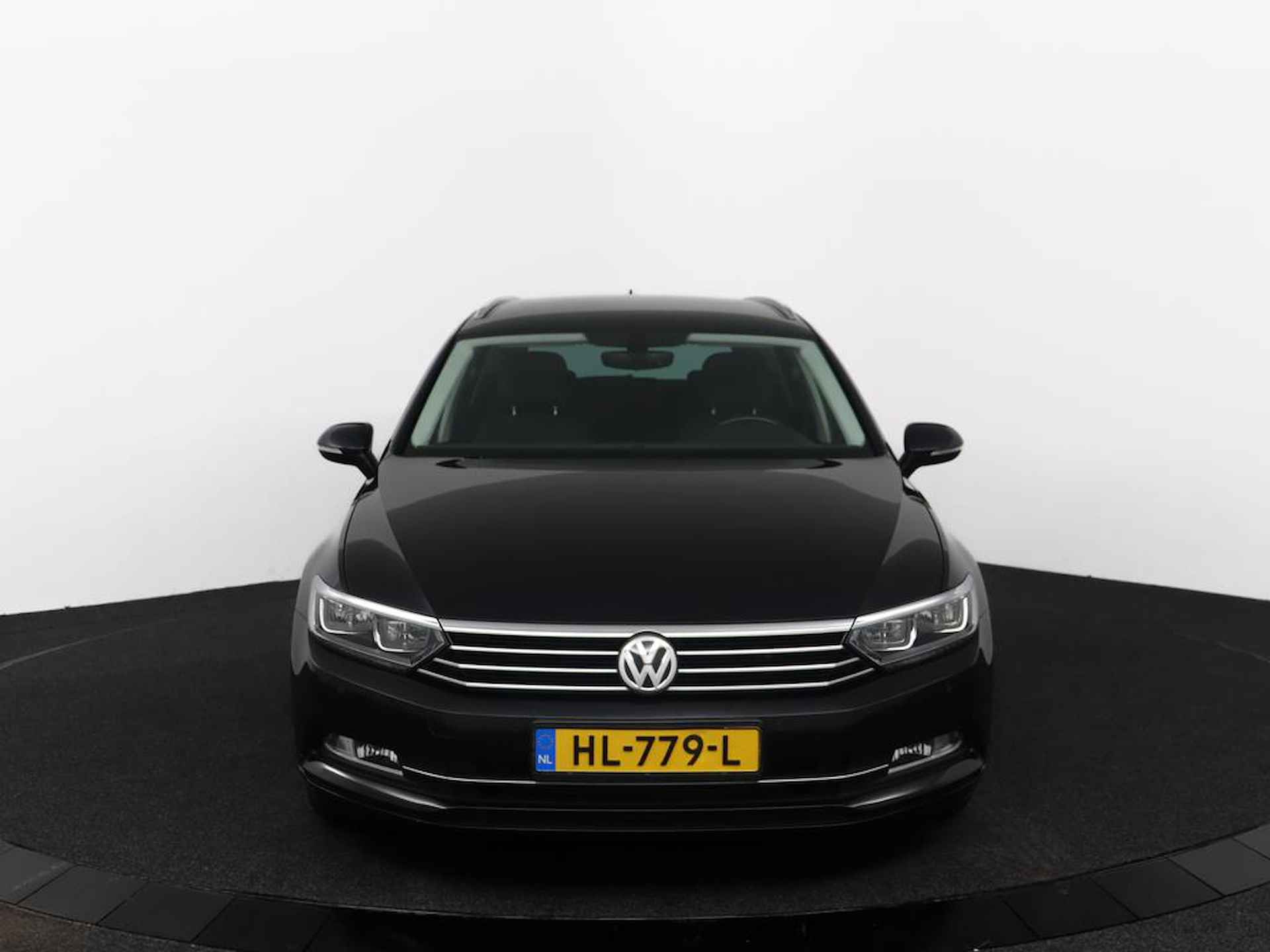 Volkswagen Passat 2.0 TDI Business Edition R | ACC | Trekhaak - 2/64