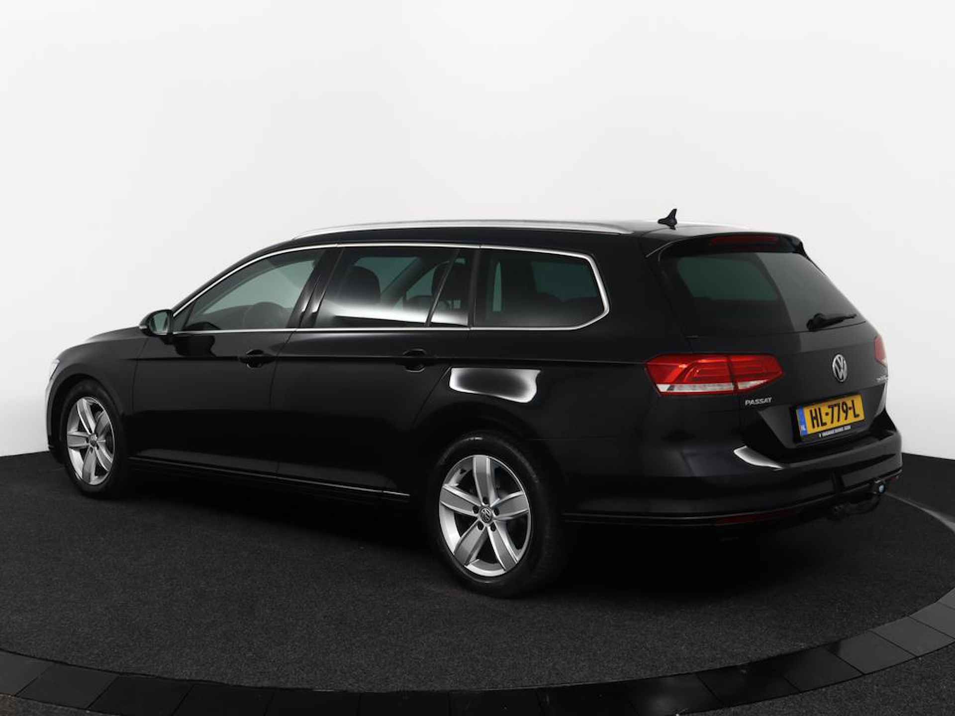 Volkswagen Passat 2.0 TDI Business Edition R | ACC | Trekhaak - 7/64