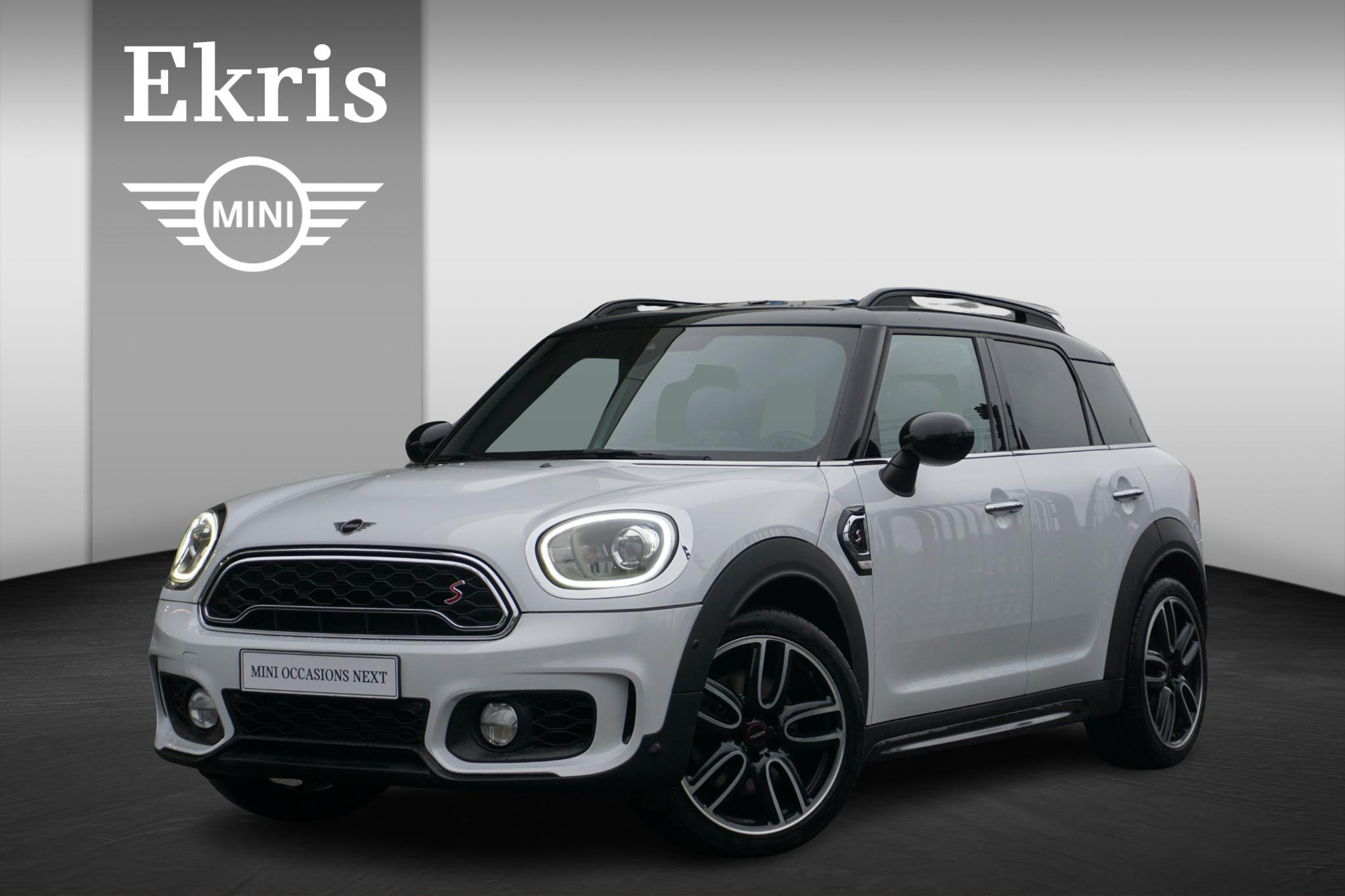 MINI Countryman Cooper S l Automaat l John Cooper Works Trim l Panoramadak l Apple CarPlay