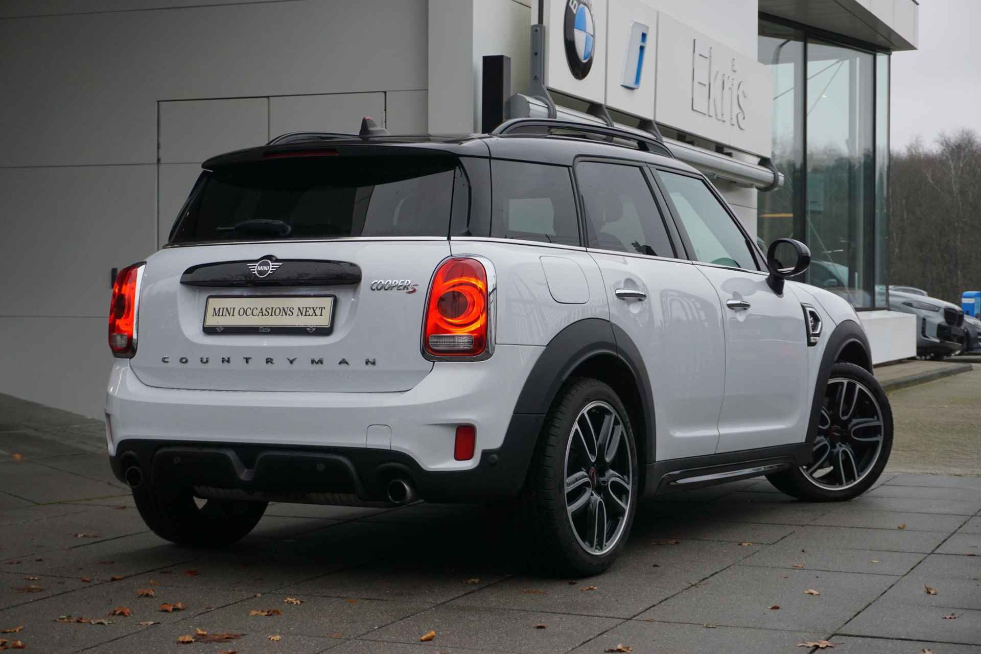 MINI Countryman Cooper S l Automaat l John Cooper Works Trim l Panoramadak l Apple CarPlay - 2/33