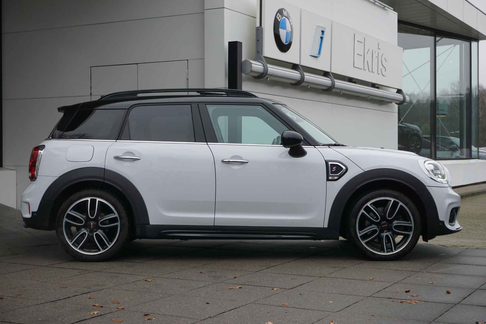 MINI Countryman Cooper S l Automaat l John Cooper Works Trim l Panoramadak l Apple CarPlay - 4/33