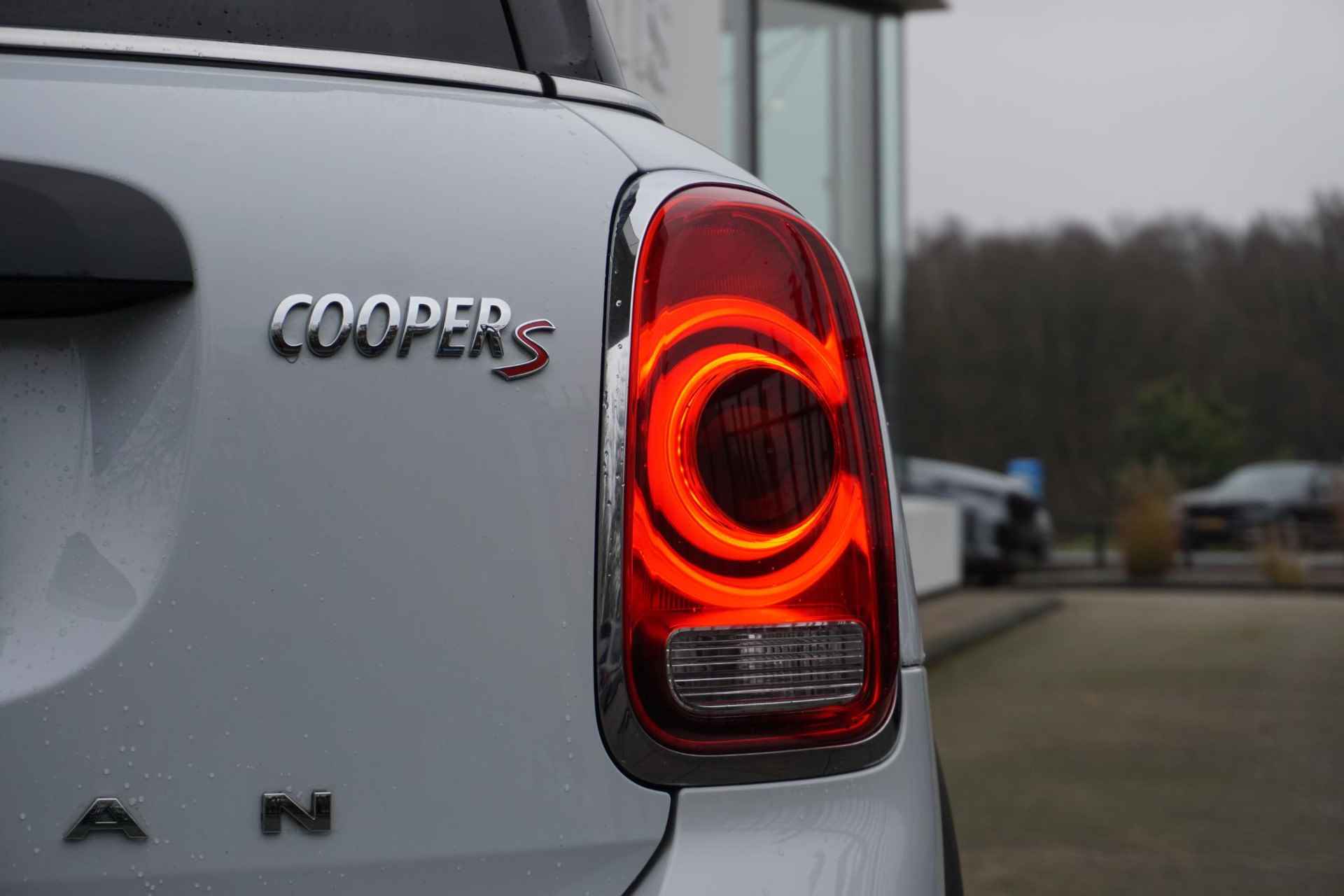 MINI Countryman Cooper S l Automaat l John Cooper Works Trim l Panoramadak l Apple CarPlay - 22/33