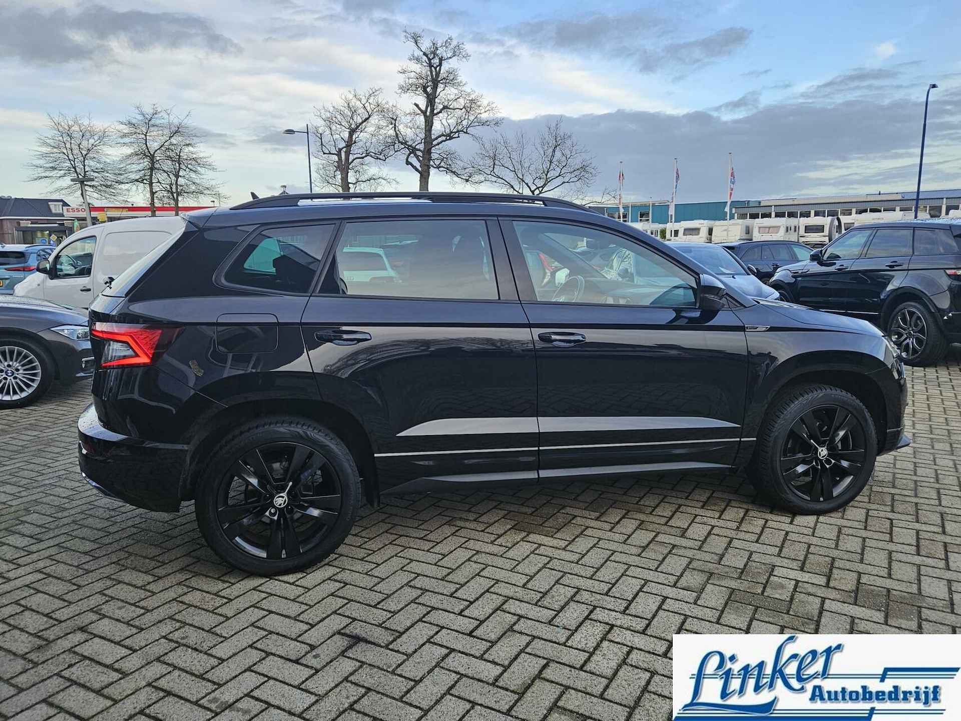 Skoda Karoq 1.5 TSI ACT Sportline Business PANO VIRTUAL TREKH CAMERA - 7/42