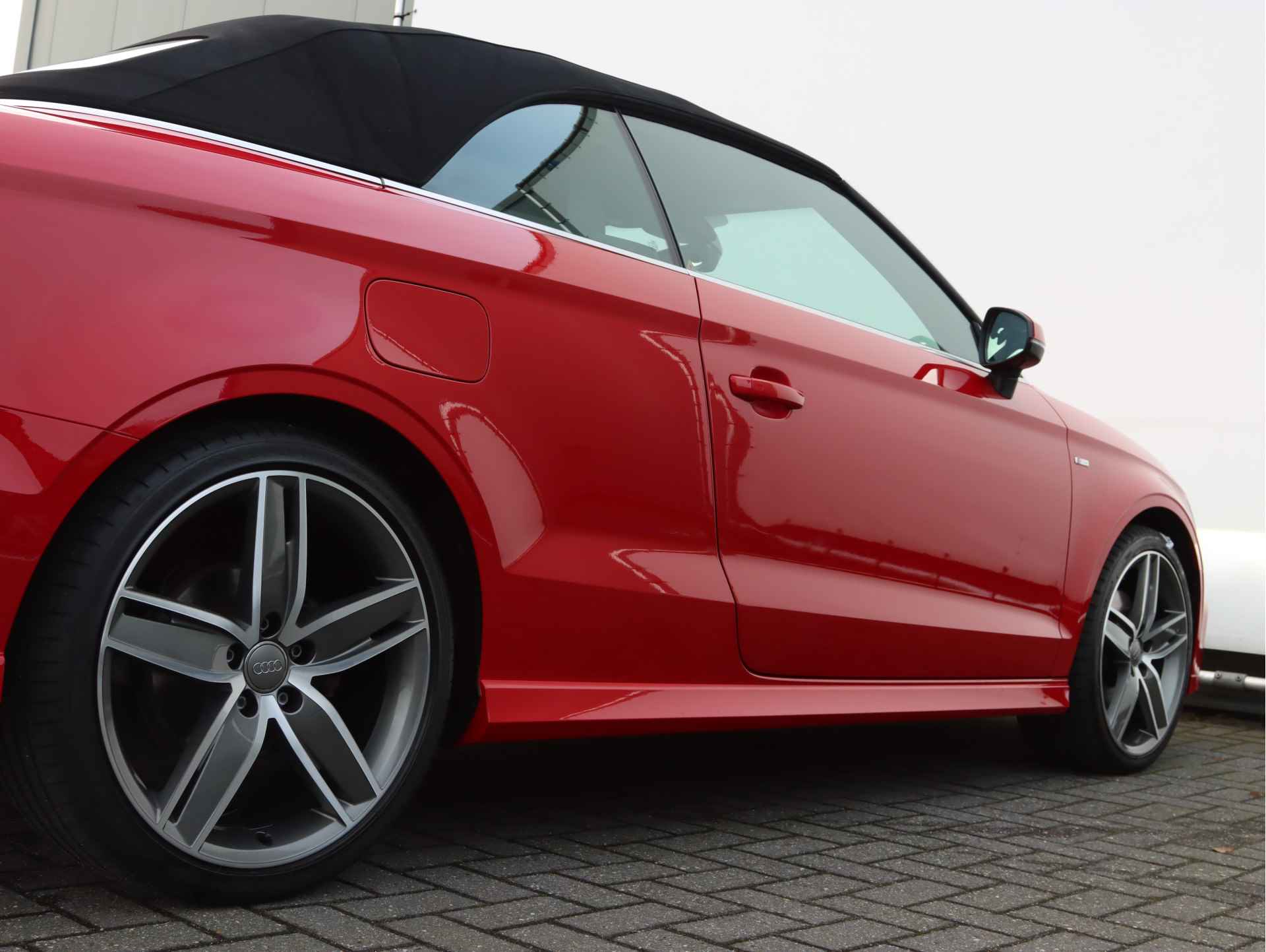 Audi A3 Cabriolet 2.0 TFSI quattro S Line 190pk | Nekverwarming | Stoelverwarming | Adaptive Cruise | Dodehoek detectie | Trekhaak | Parkeersensoren - 20/47