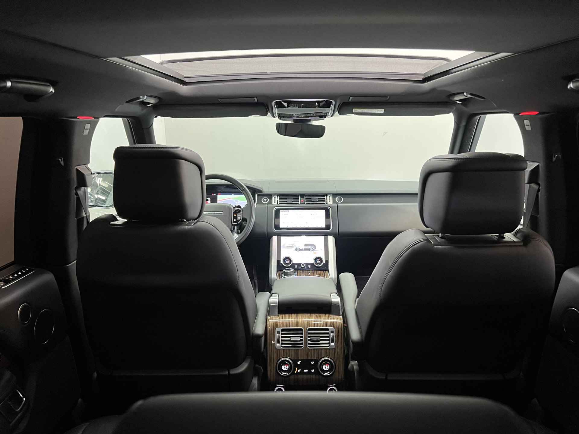 Land Rover Range Rover 2.0 P400e Vogue ✅ PanoramaDak ✅Sfeerverlichting ✅Meridian ✅Camera - 23/68