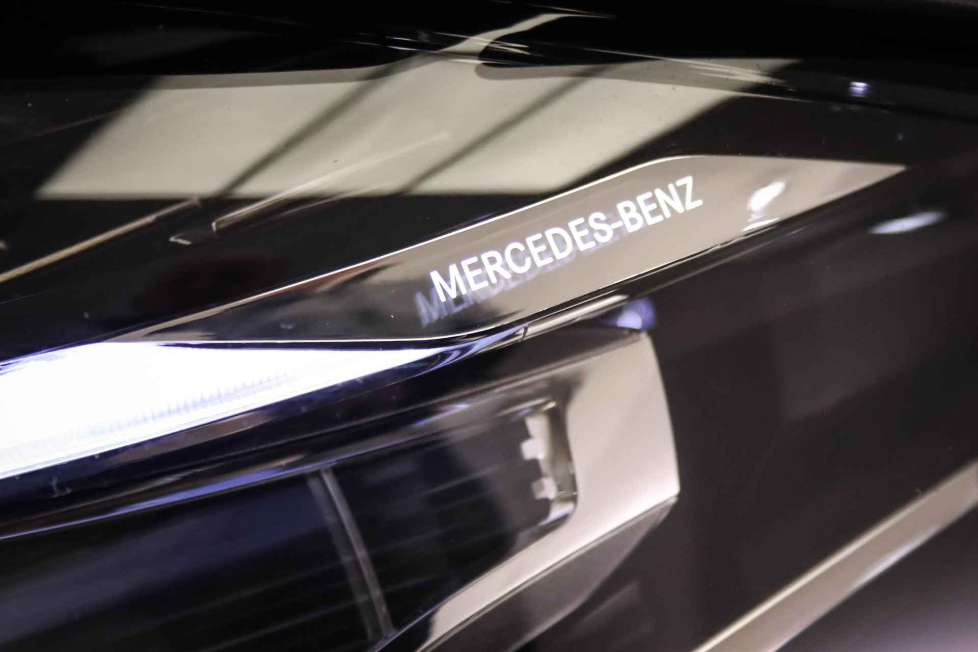 Mercedes-Benz E-klasse 300 e Premium Plus | NIGHT / AMG INT.- PACK |  WIDESCREEN | OPEN DAK | APPLE | TREKHAAK - 18/61